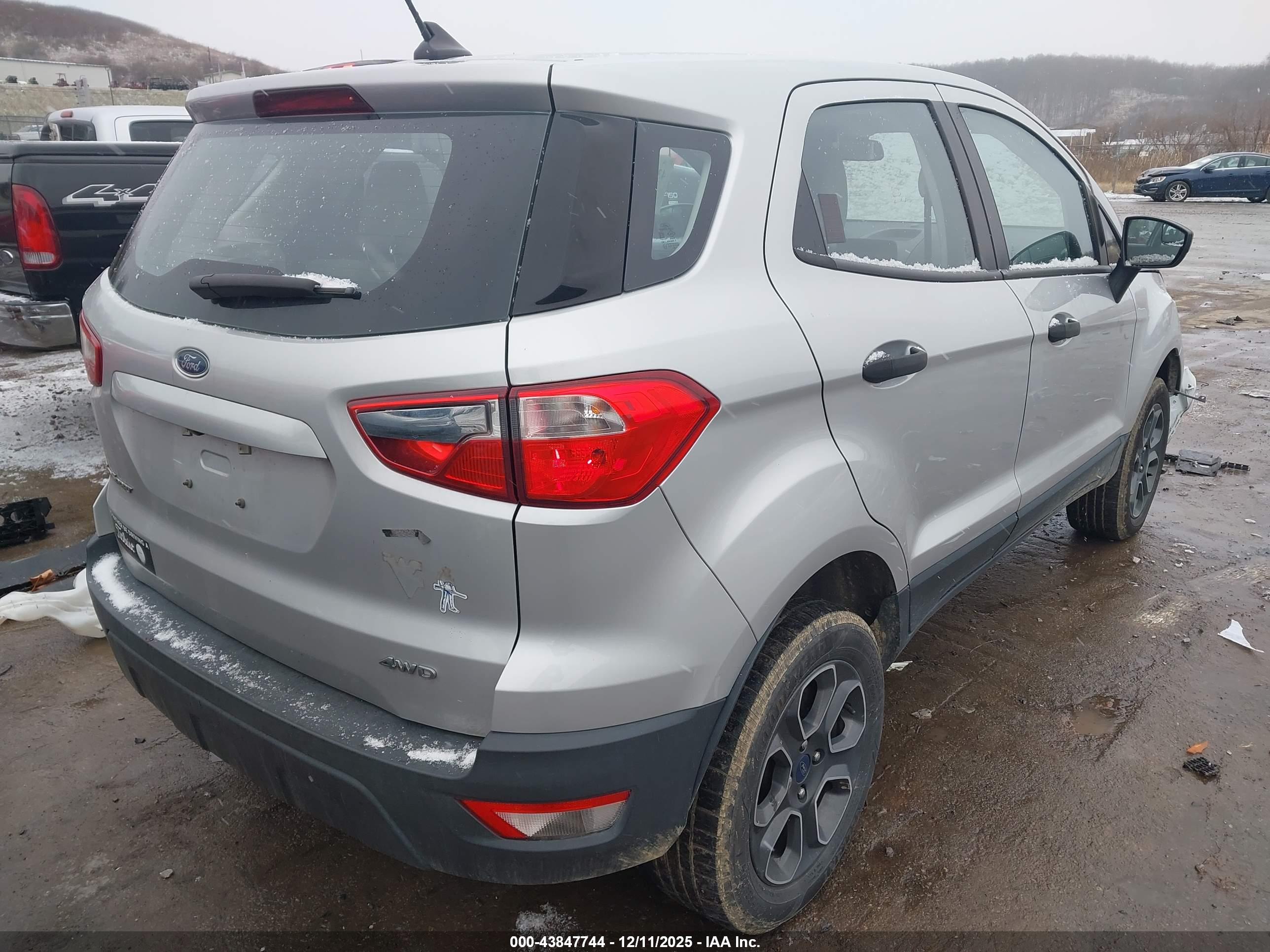 FORD ECOSPORT image 4