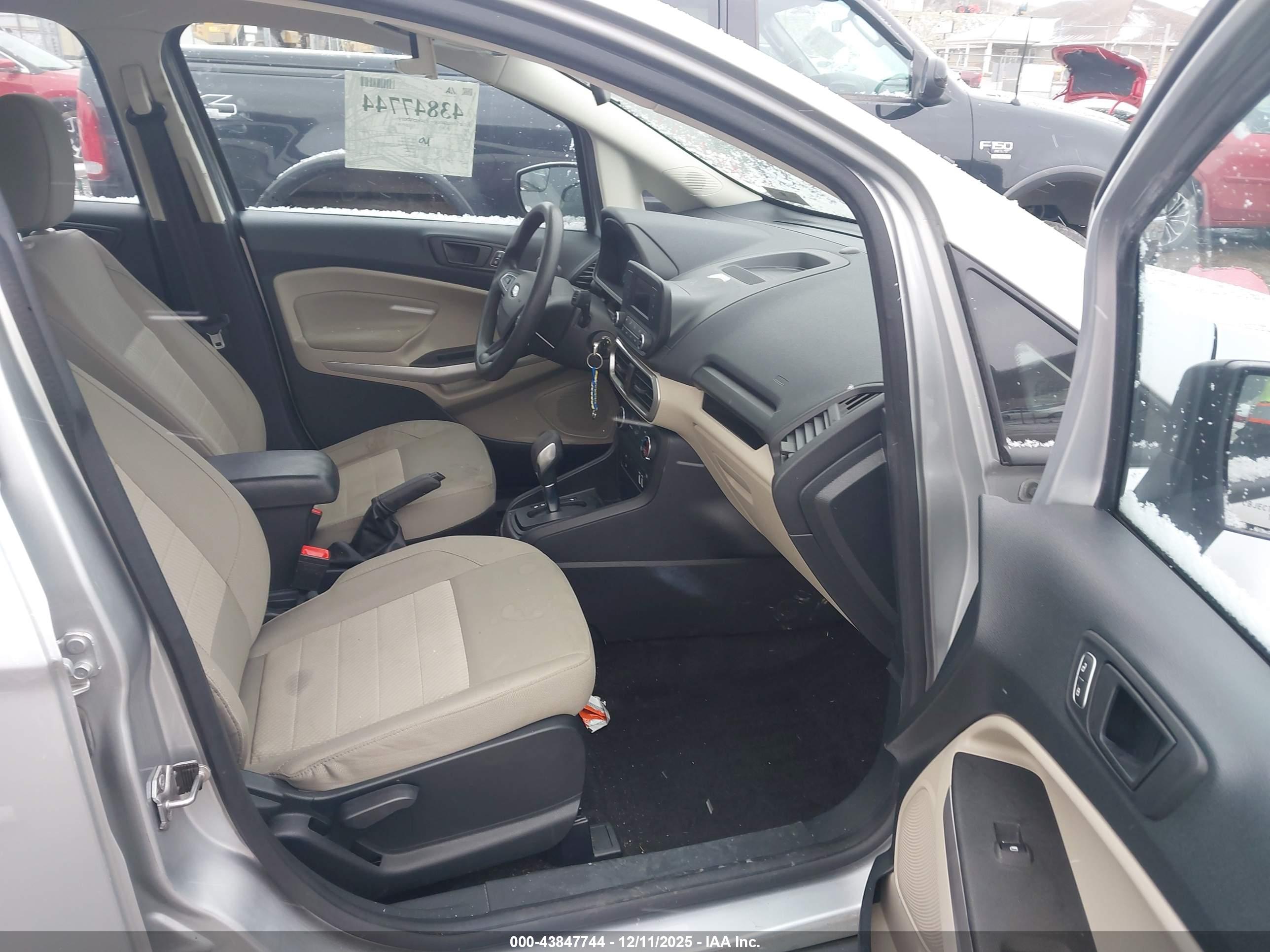 FORD ECOSPORT image 5