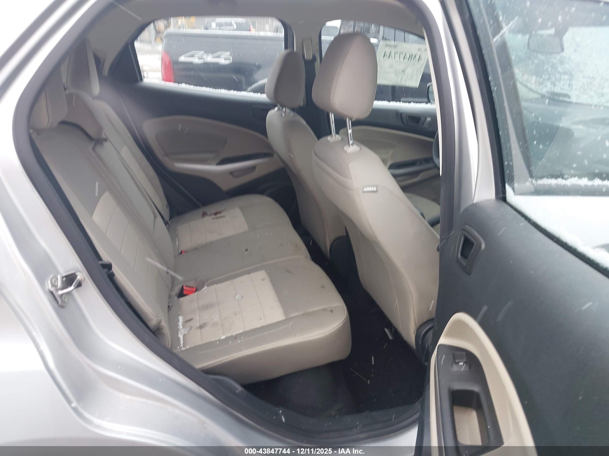 FORD ECOSPORT image 8
