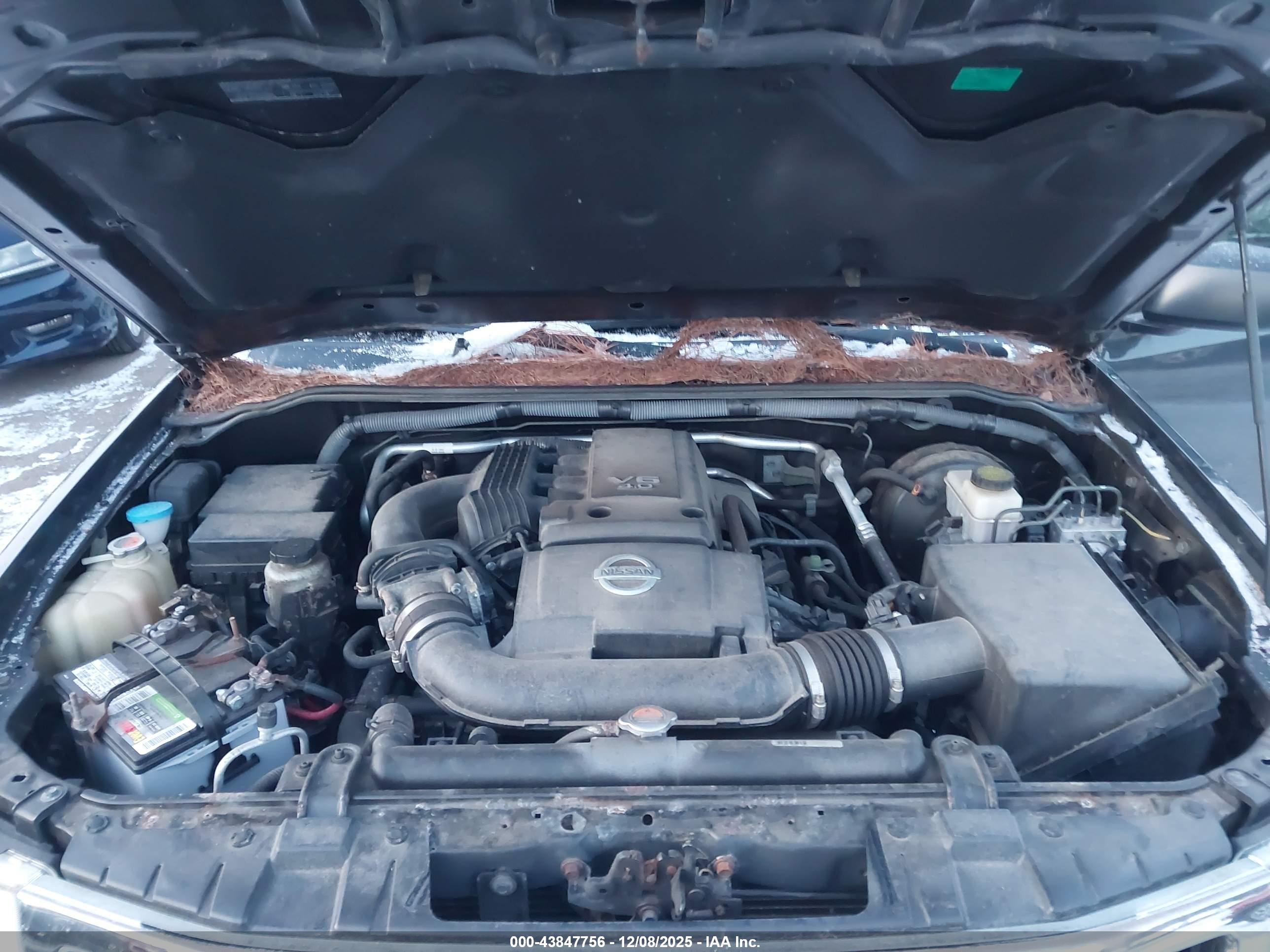 NISSAN FRONTIER image 10