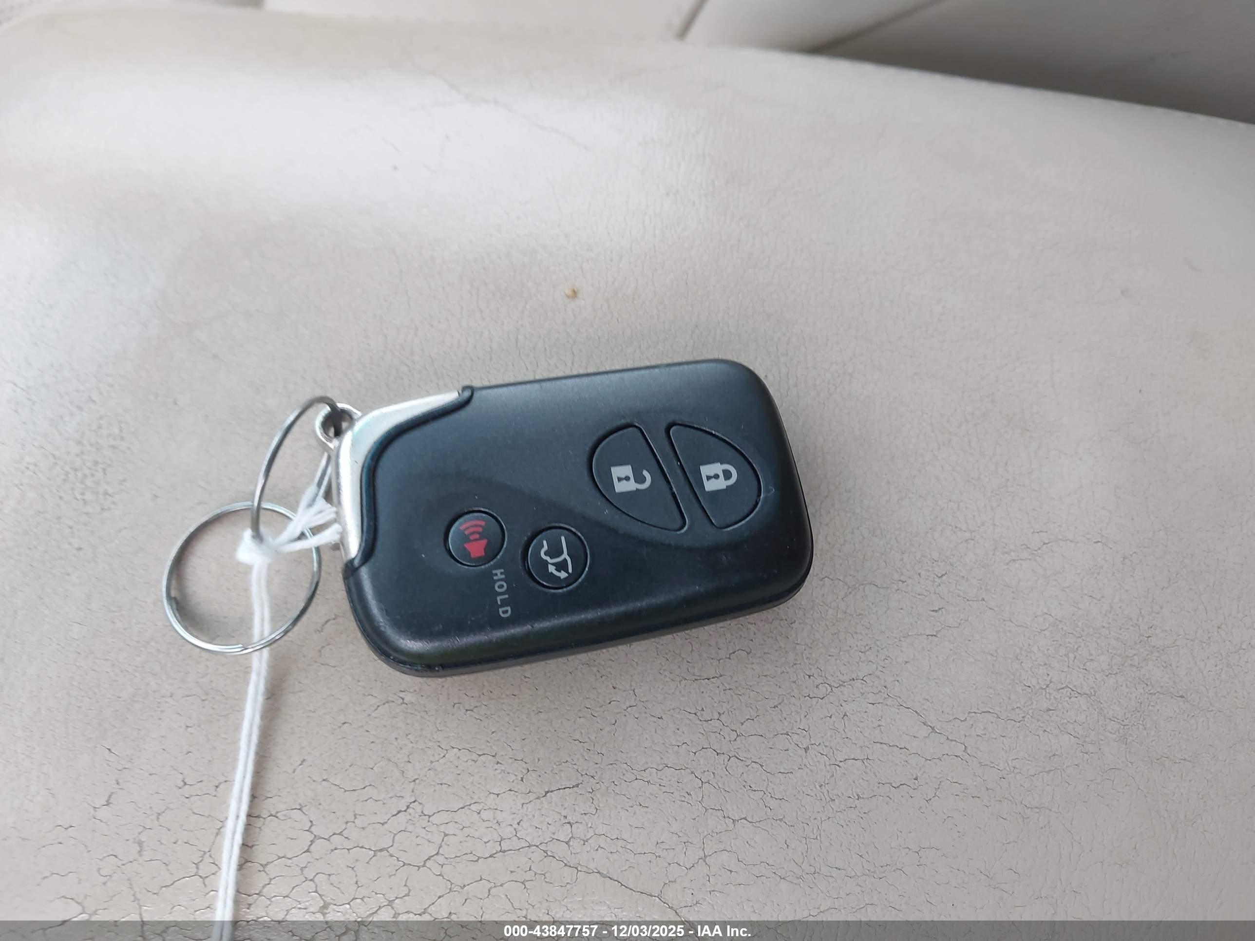 LEXUS RX image 11