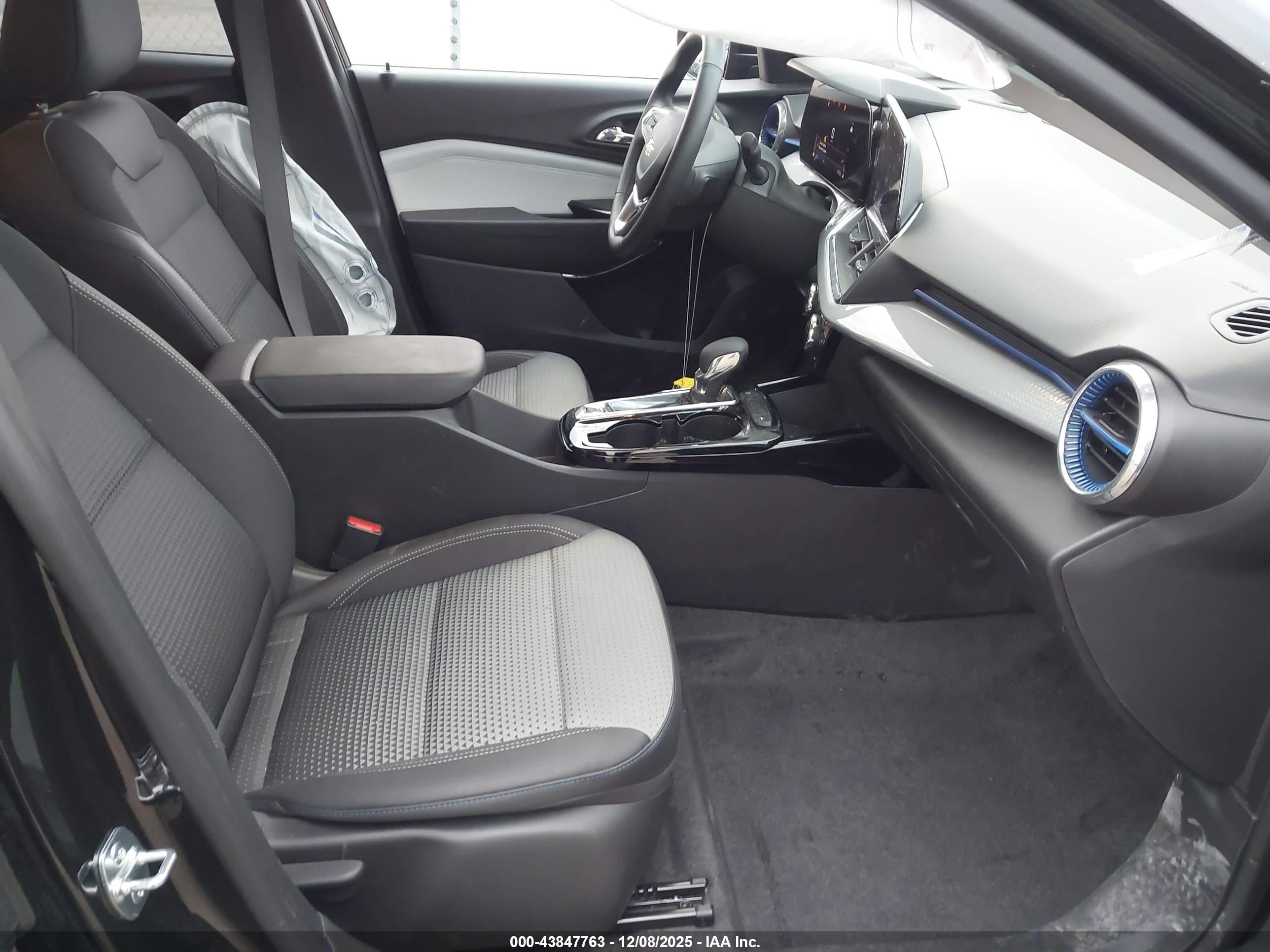 CHEVROLET TRAX image 5