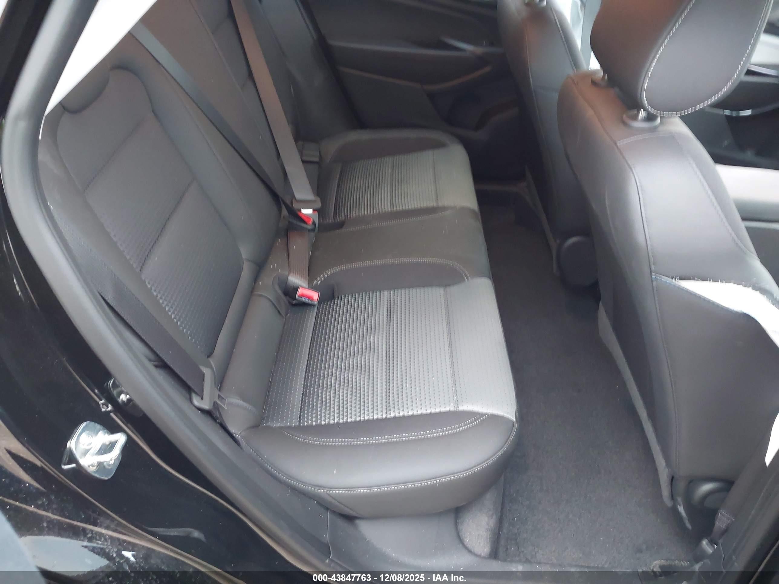CHEVROLET TRAX image 8