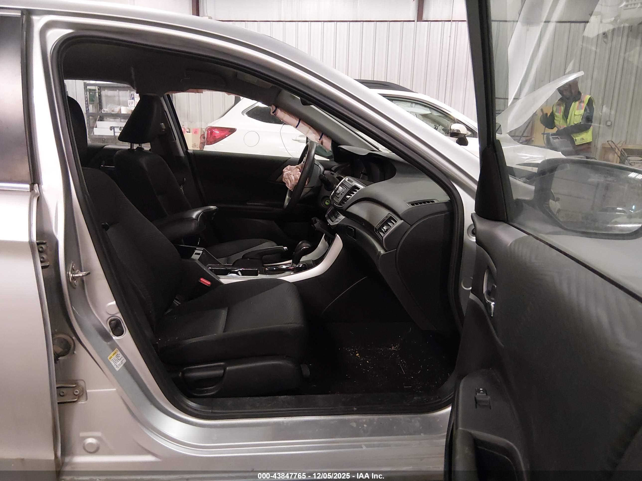 HONDA ACCORD image 5
