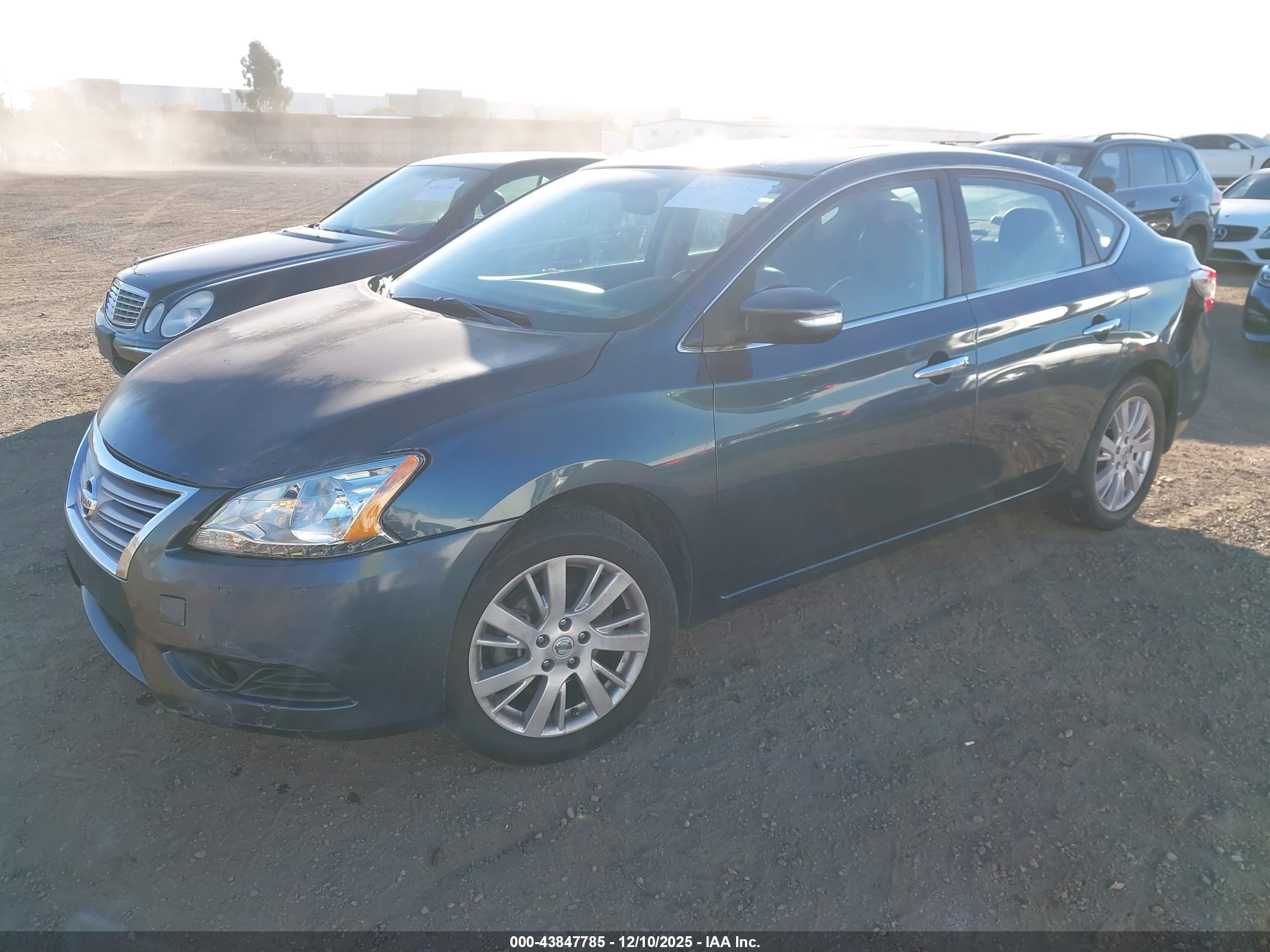 NISSAN SENTRA image 2