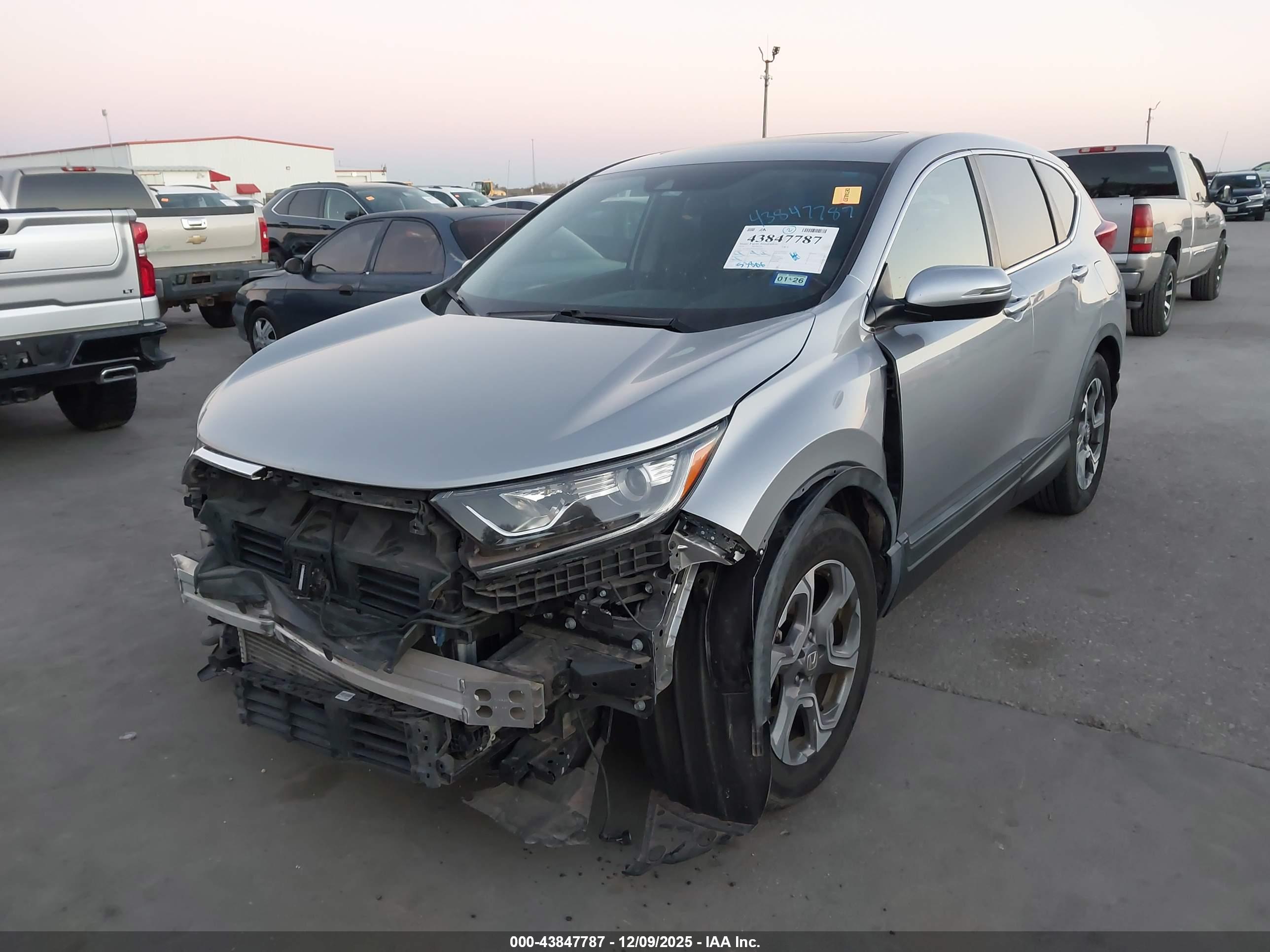 HONDA CR-V image 2