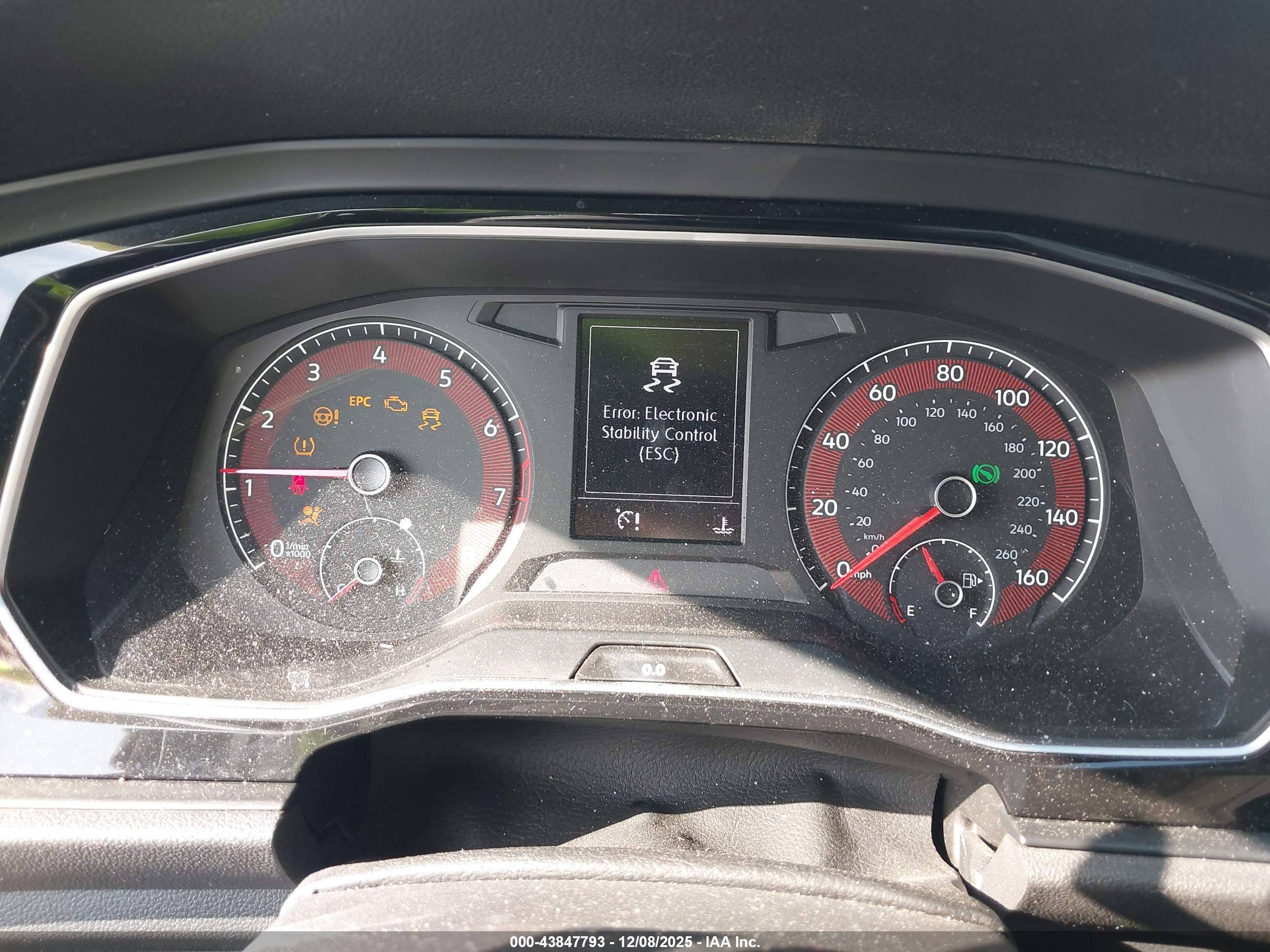 VOLKSWAGEN JETTA image 7