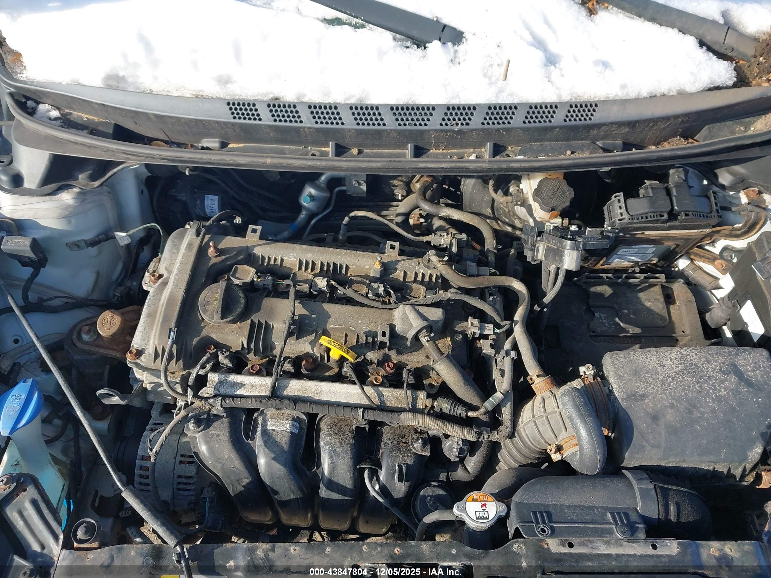HYUNDAI ELANTRA image 10