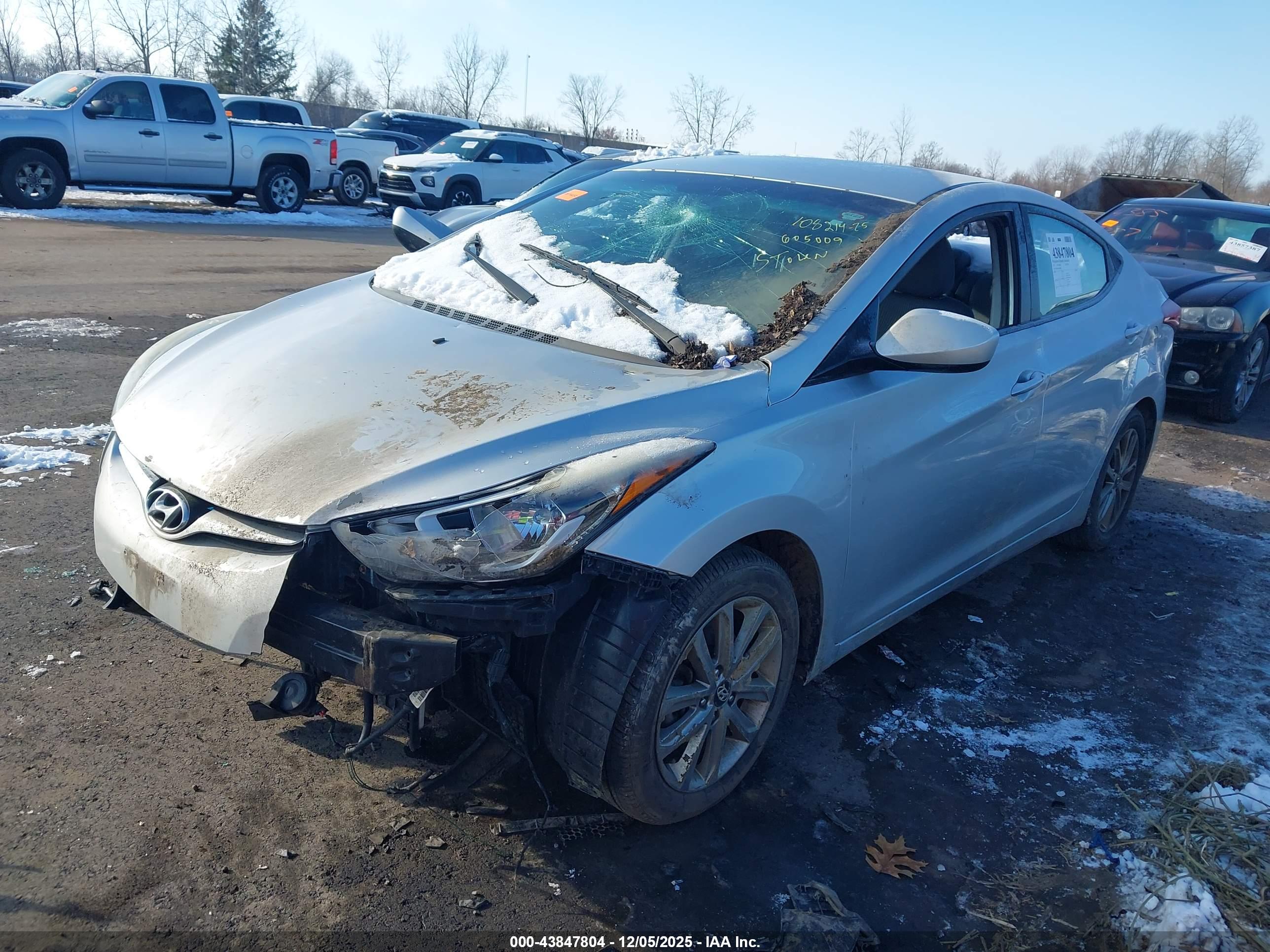 HYUNDAI ELANTRA image 2