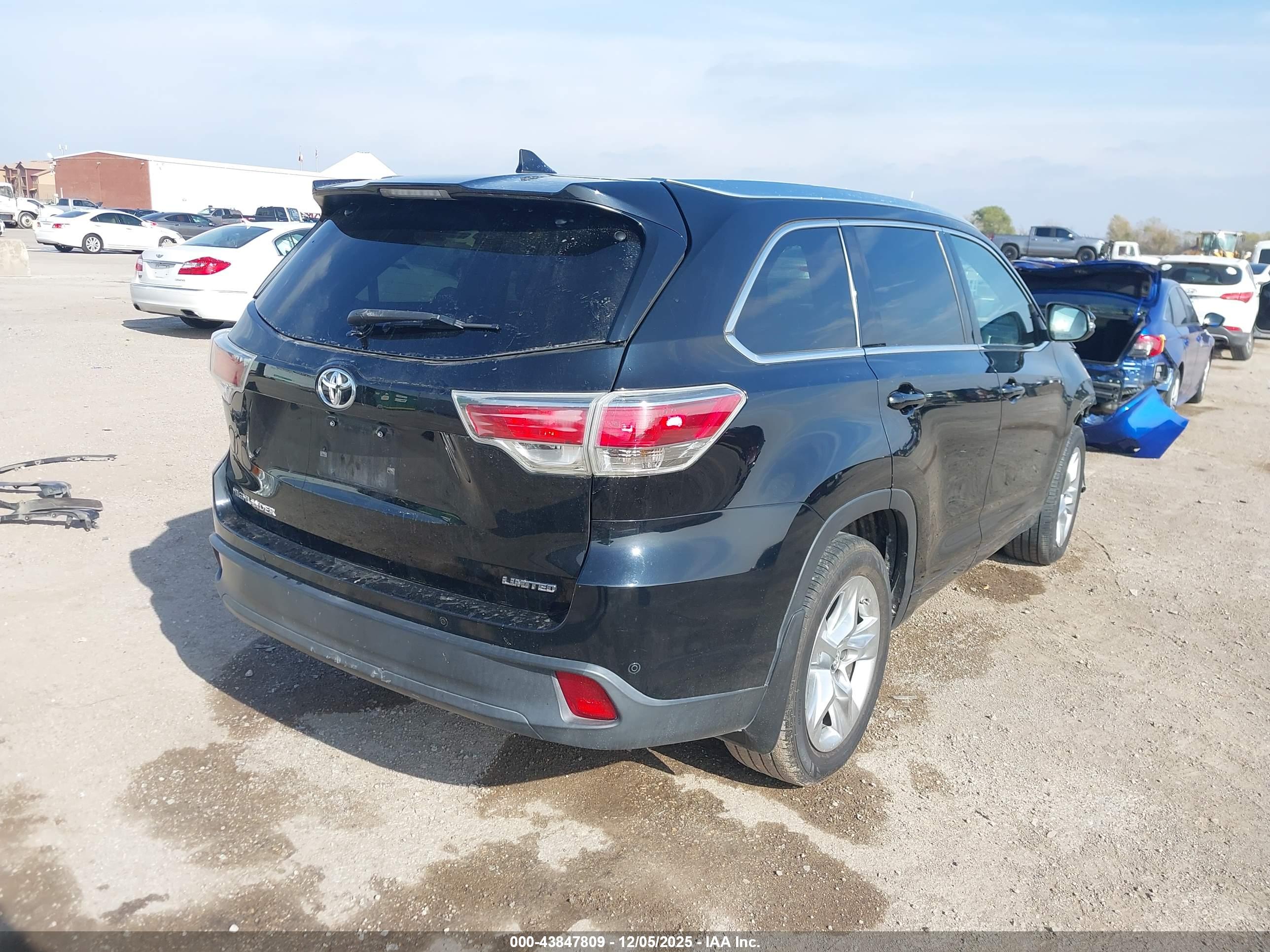 TOYOTA HIGHLANDER image 4