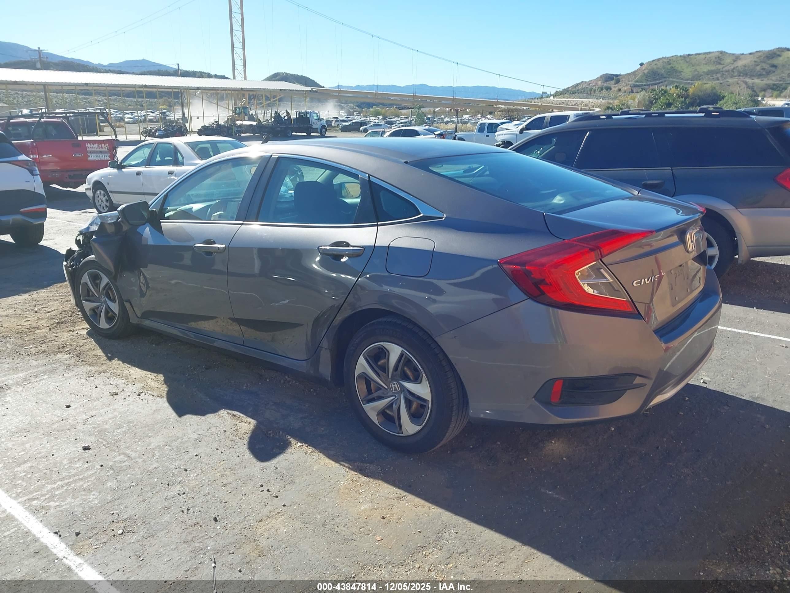 HONDA CIVIC image 3