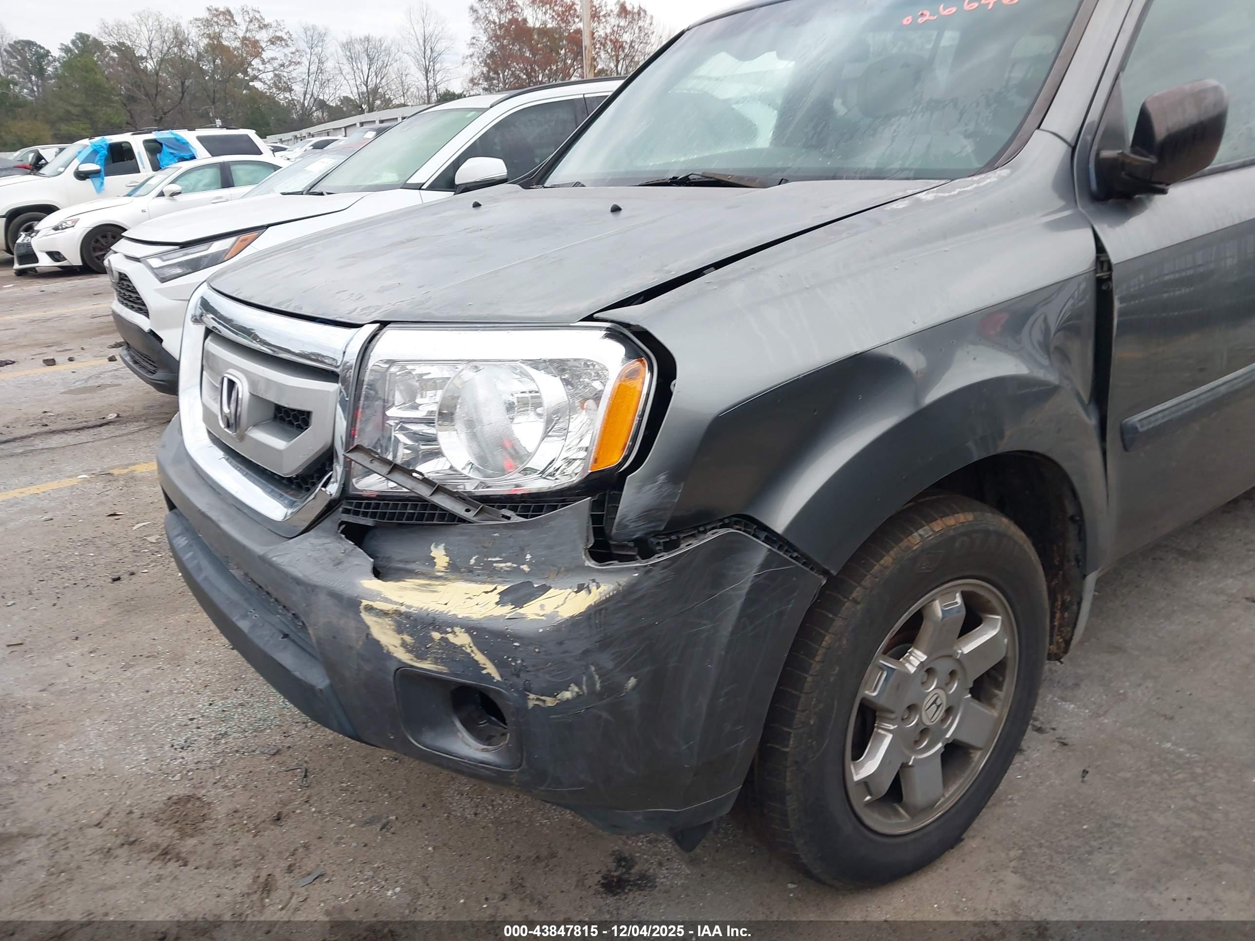 HONDA PILOT image 6