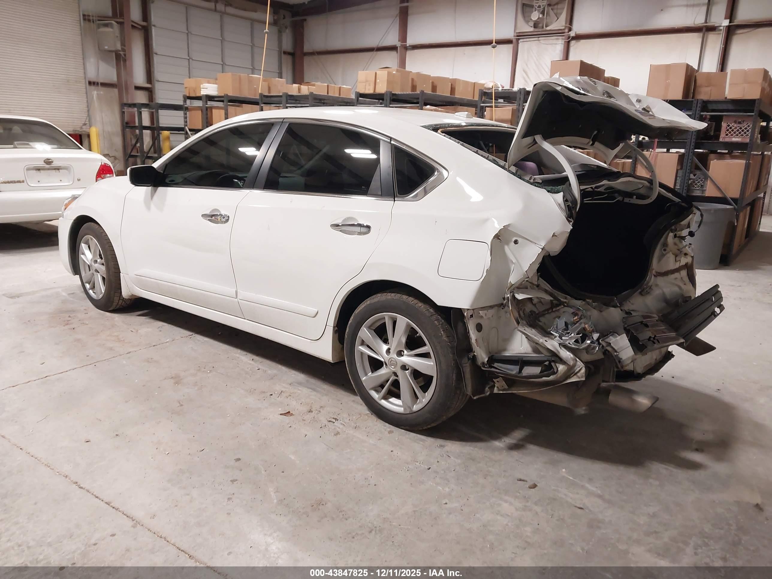 NISSAN ALTIMA image 3