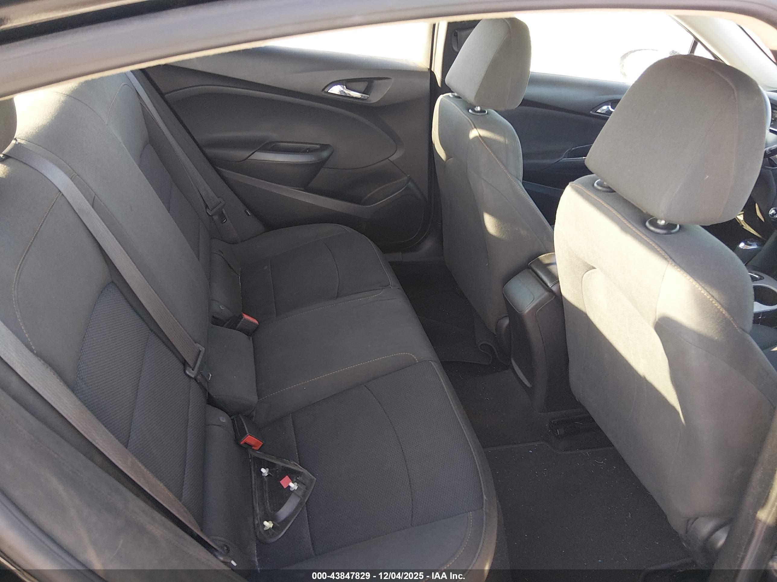 CHEVROLET CRUZE image 8