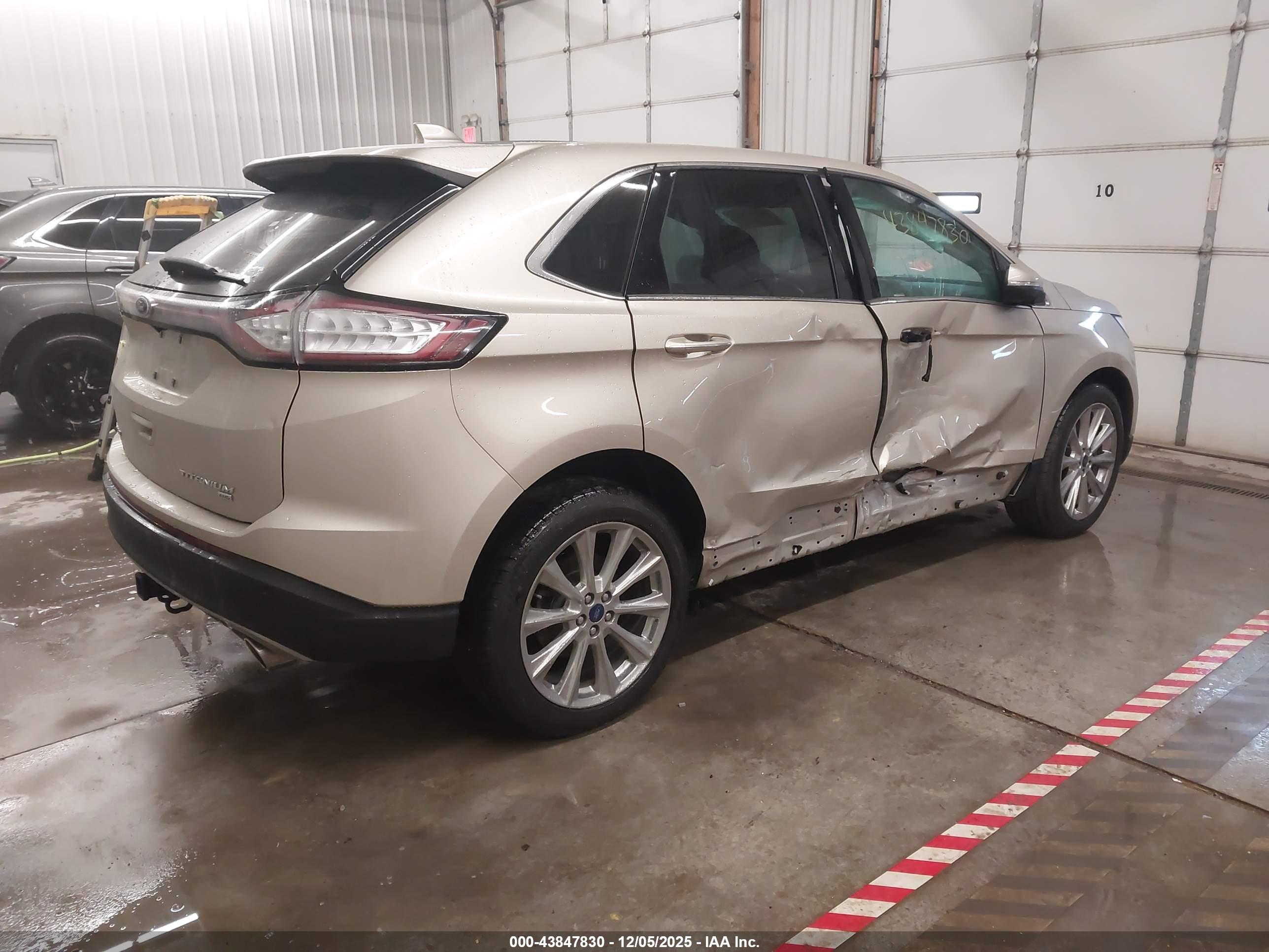 FORD EDGE image 4