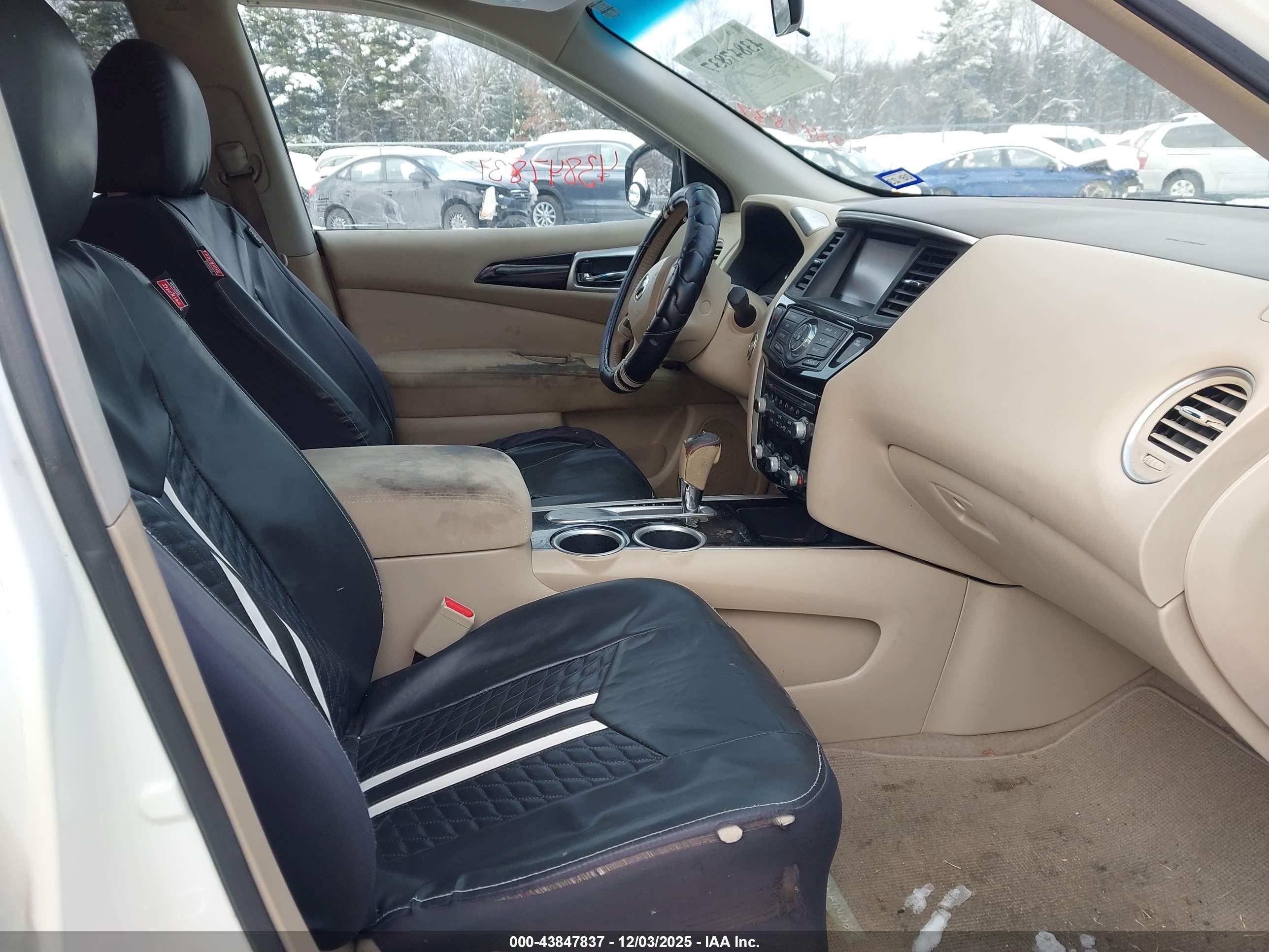 NISSAN PATHFINDER image 5