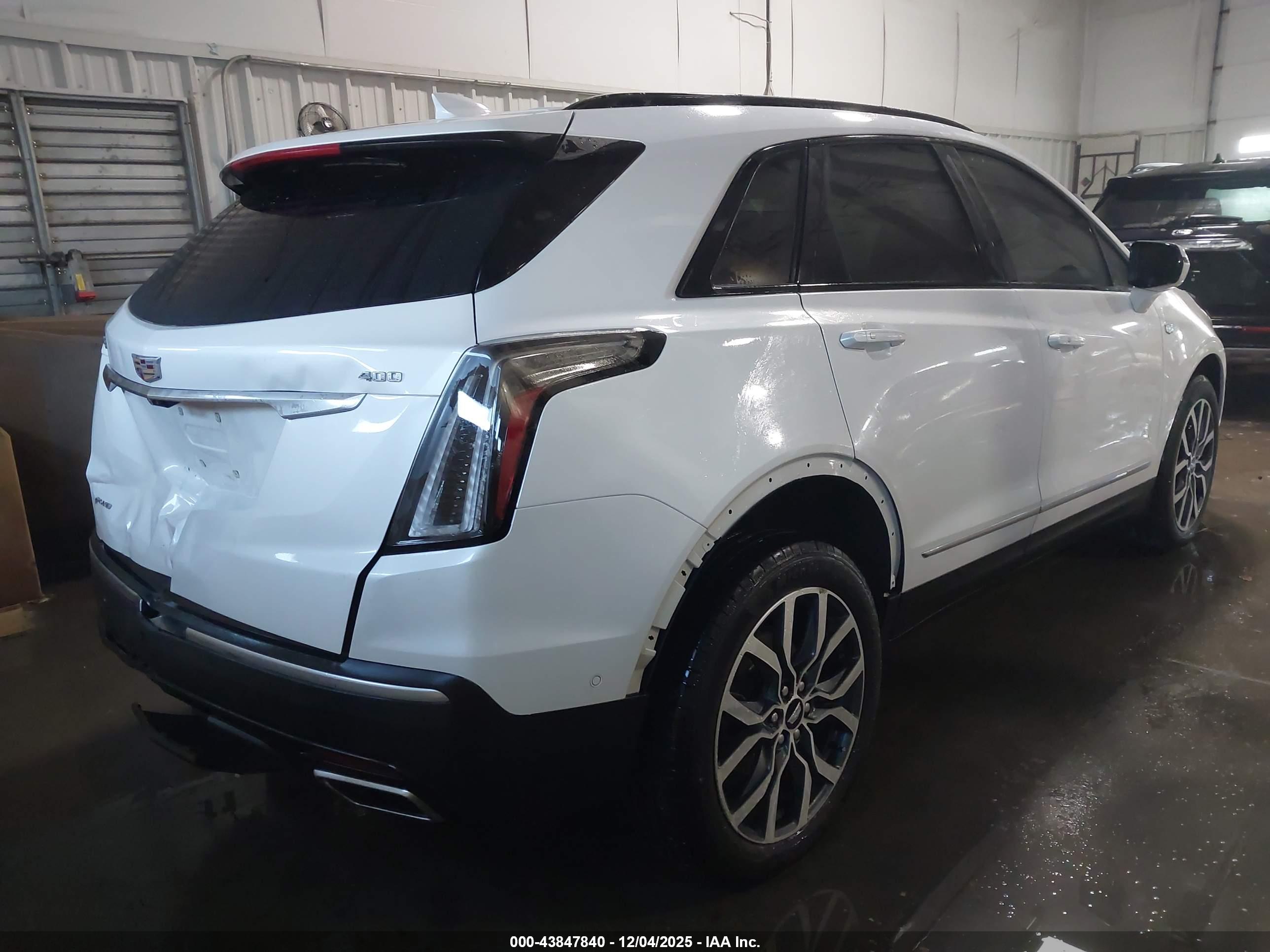 CADILLAC XT5 image 4