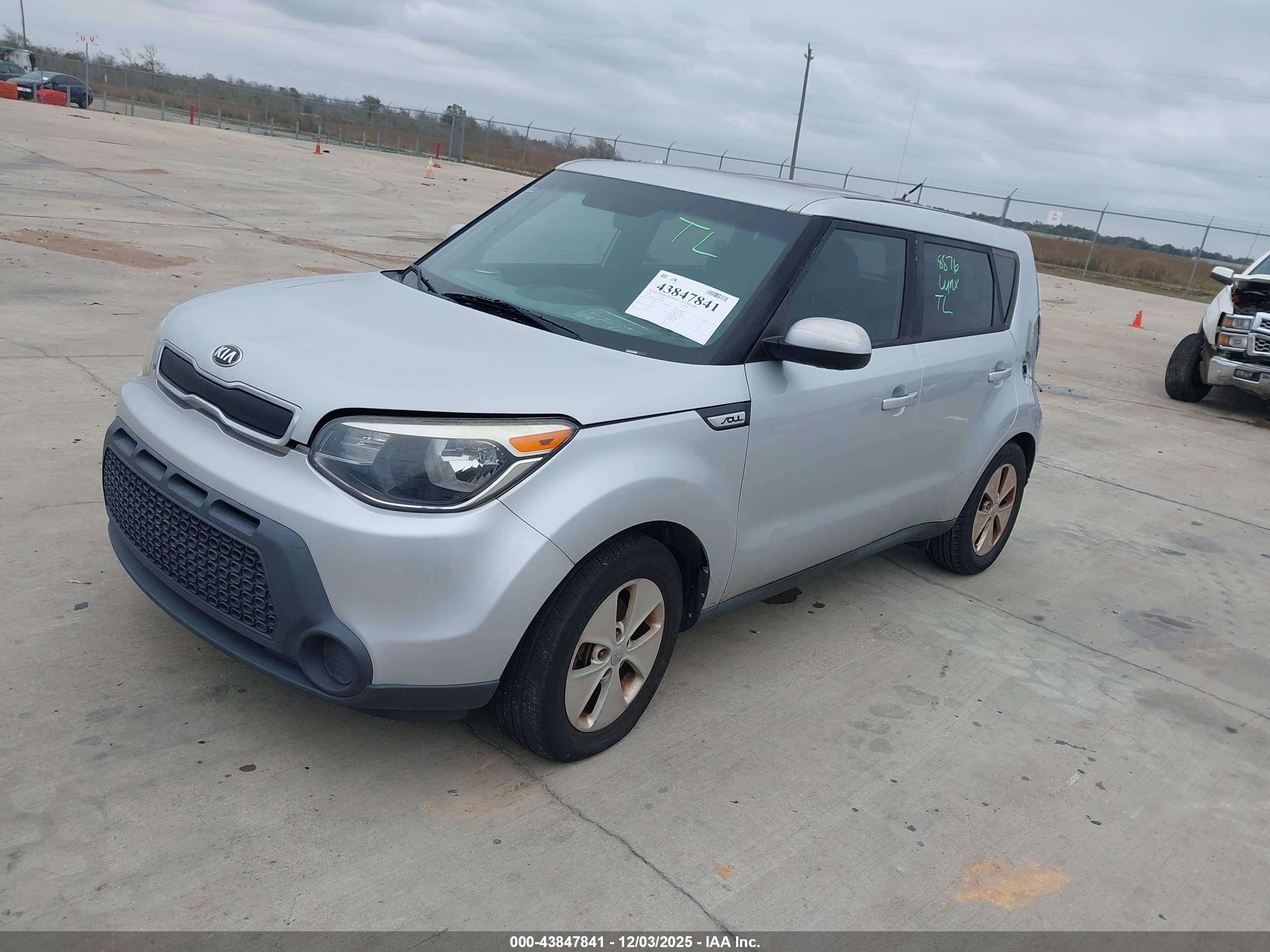 KIA SOUL image 2