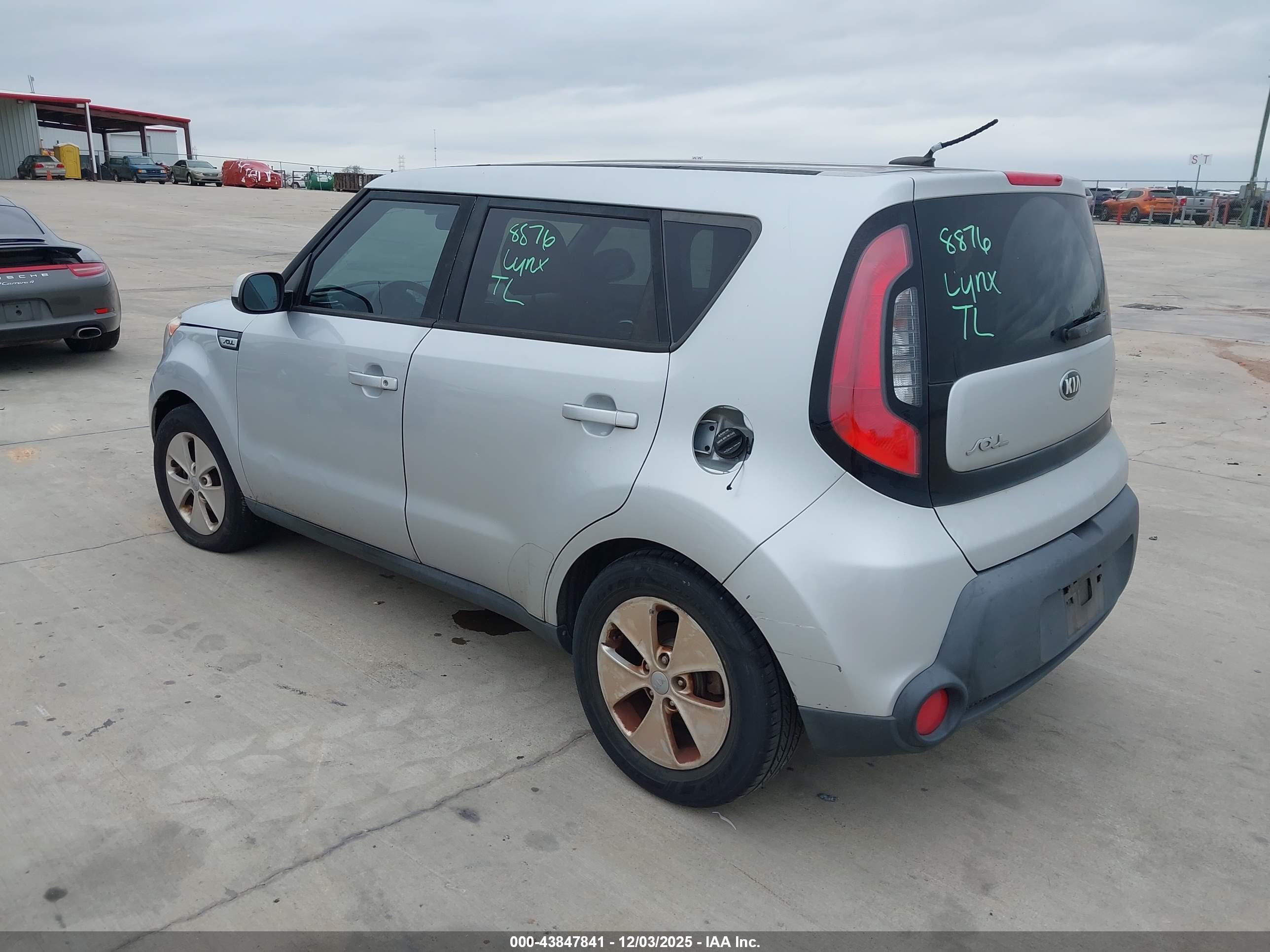 KIA SOUL image 3