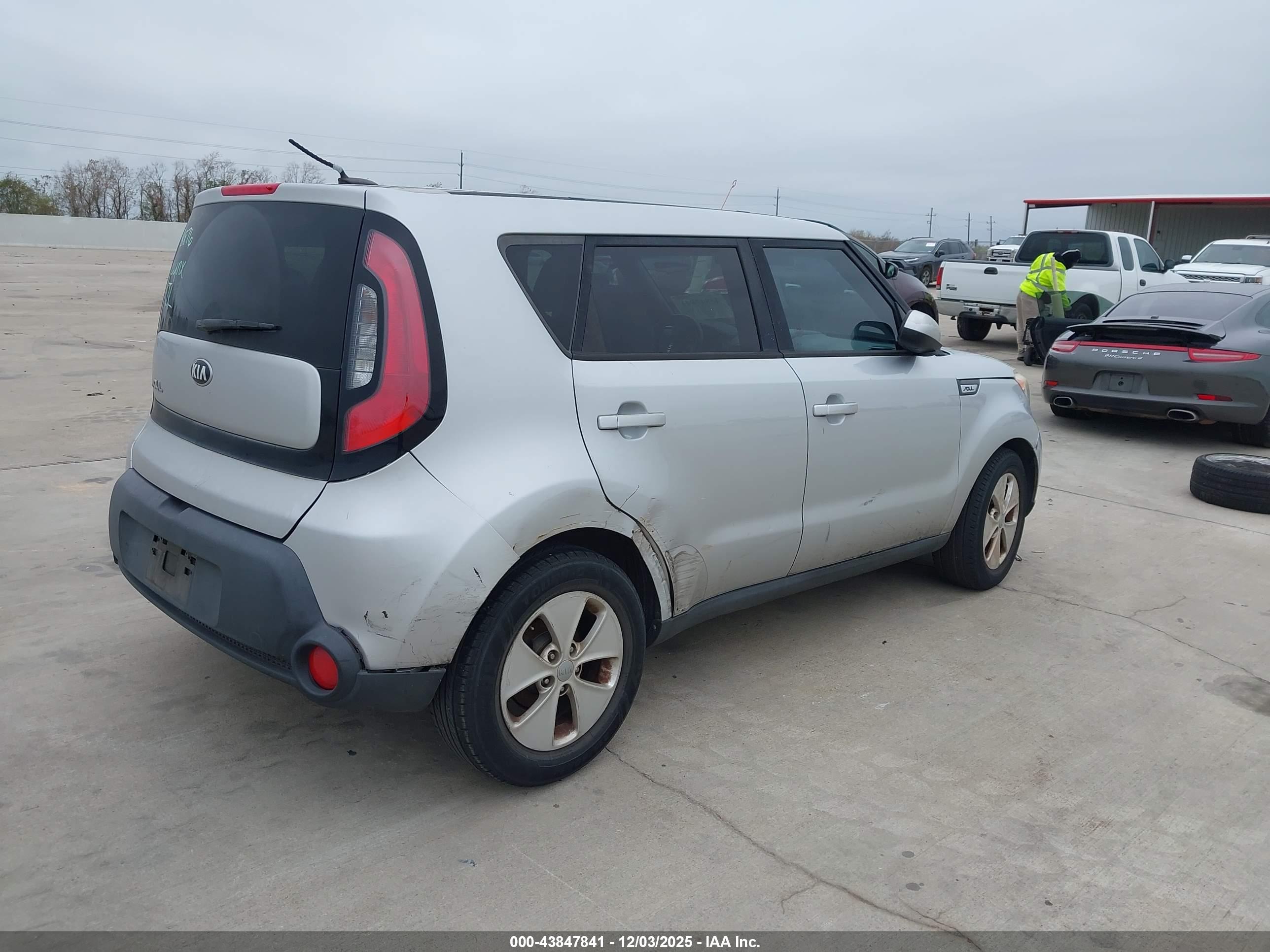 KIA SOUL image 4