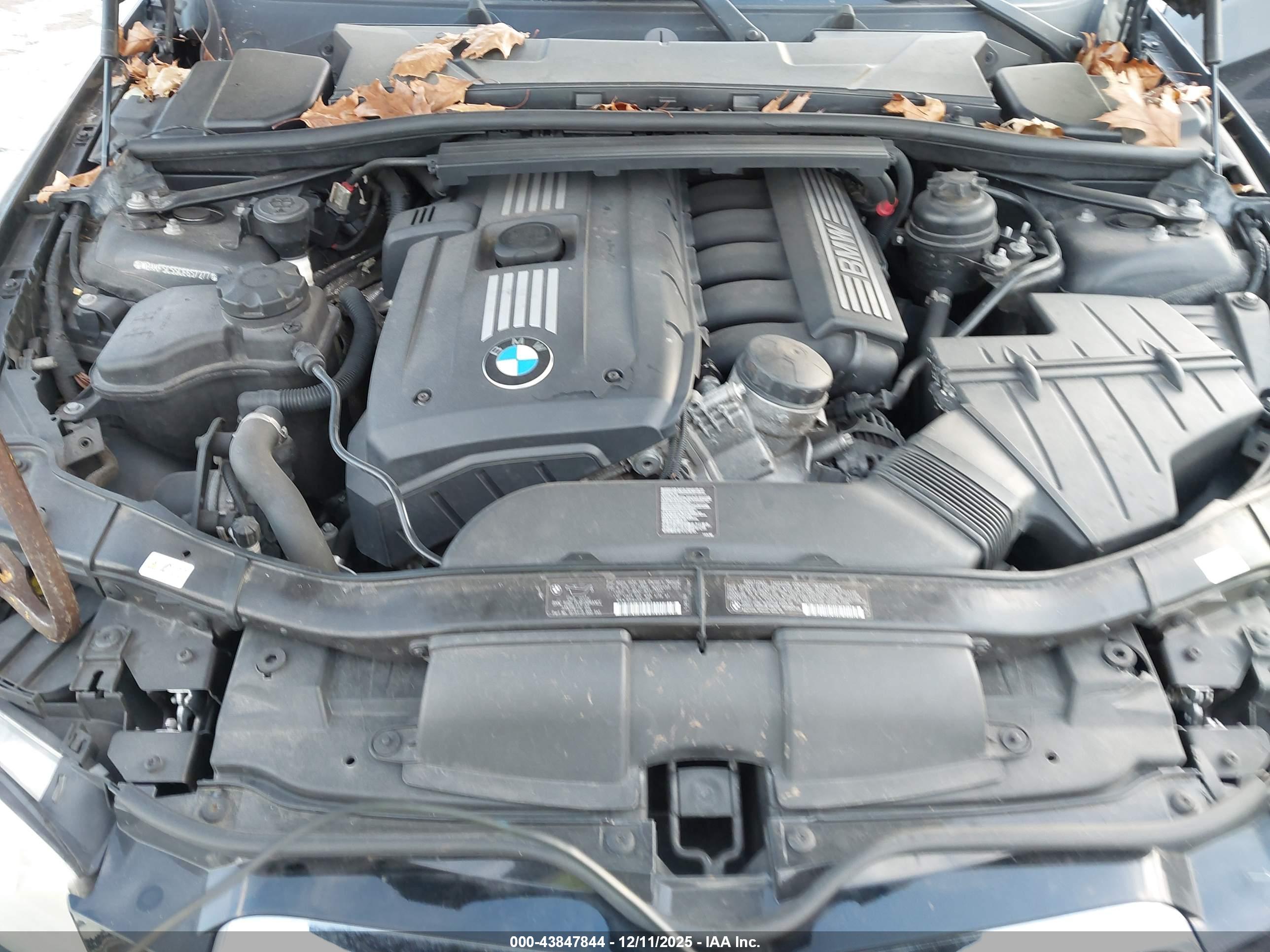 BMW 328I image 10