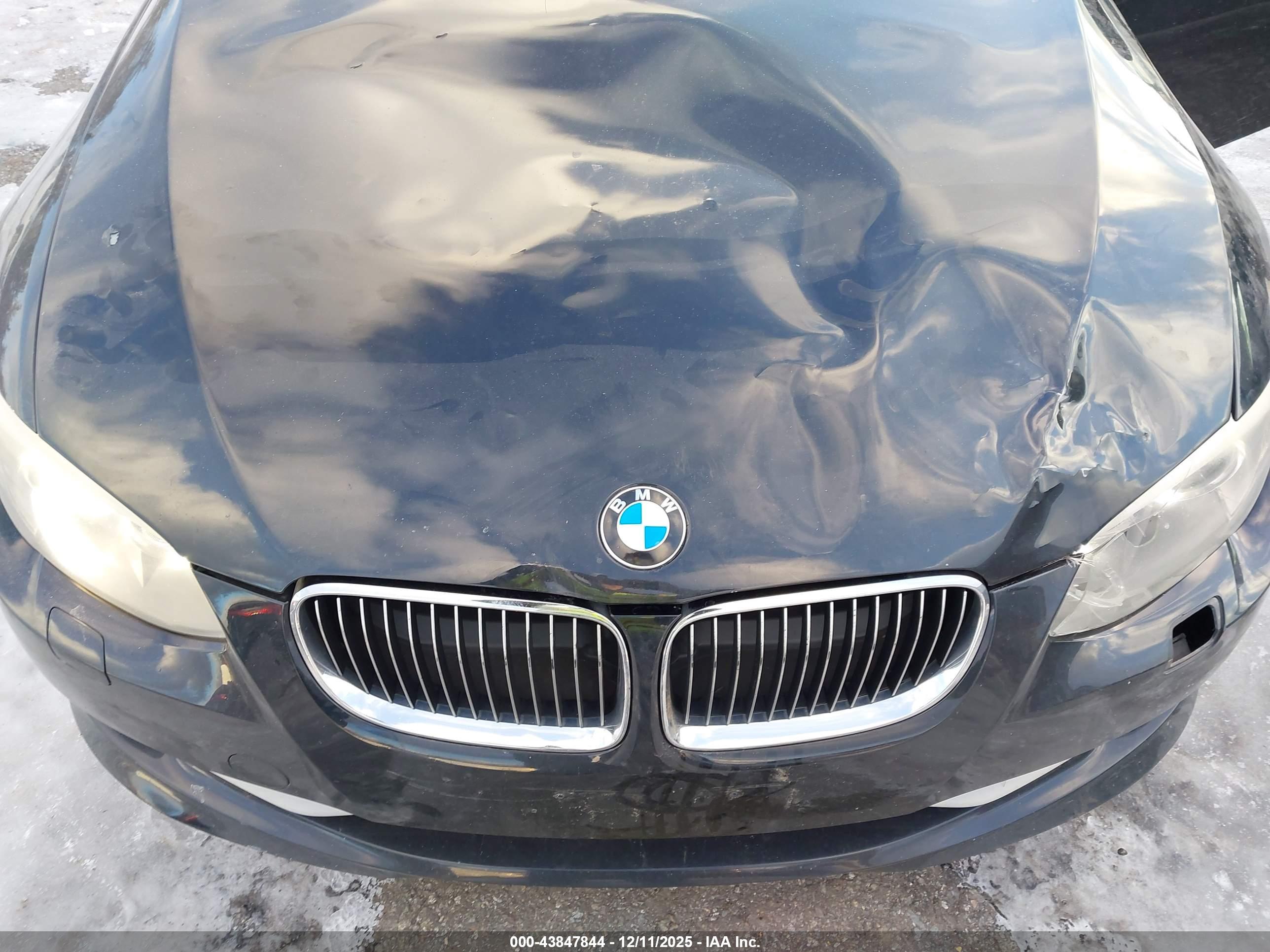 BMW 328I image 6