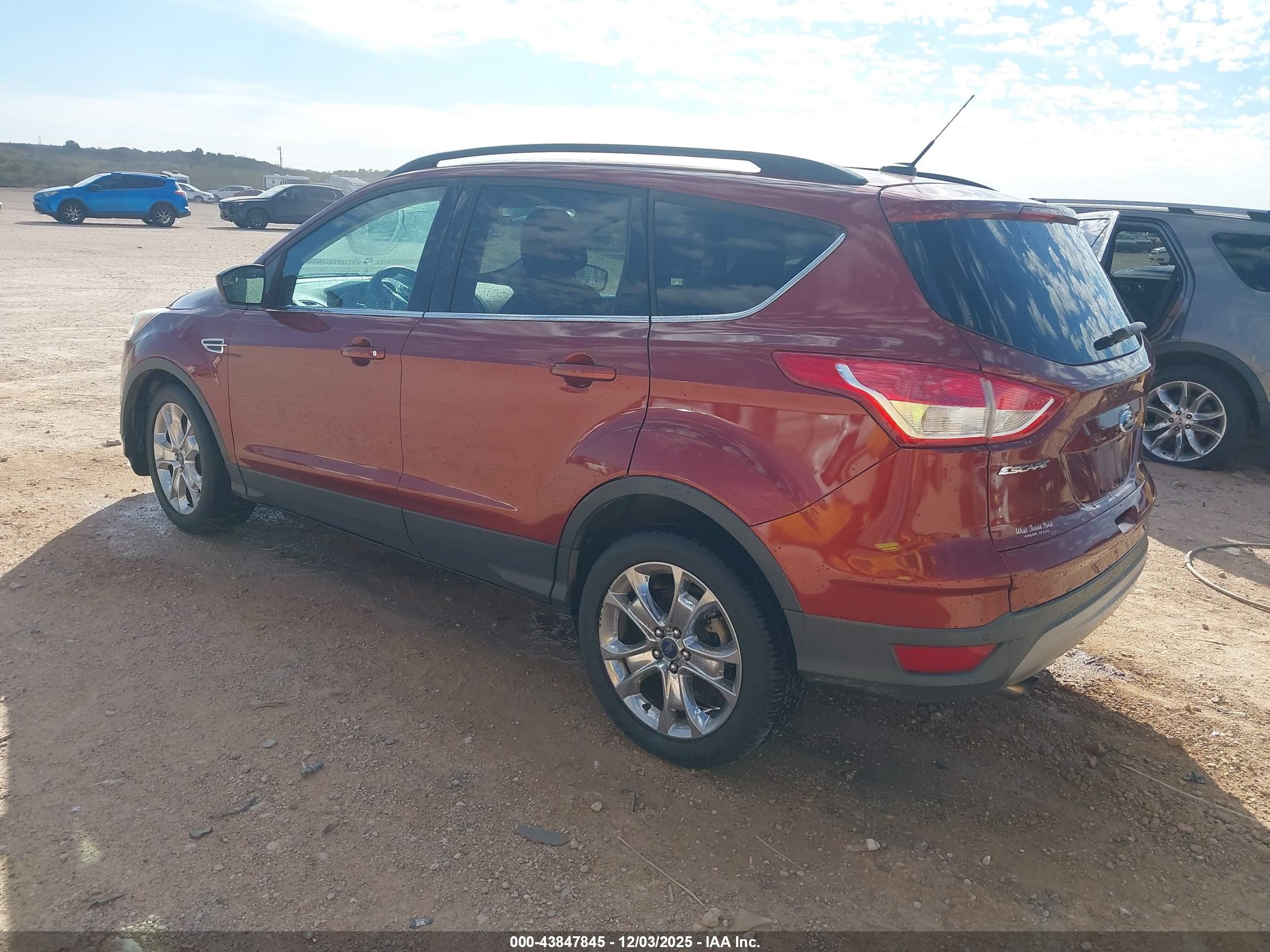 FORD ESCAPE image 3