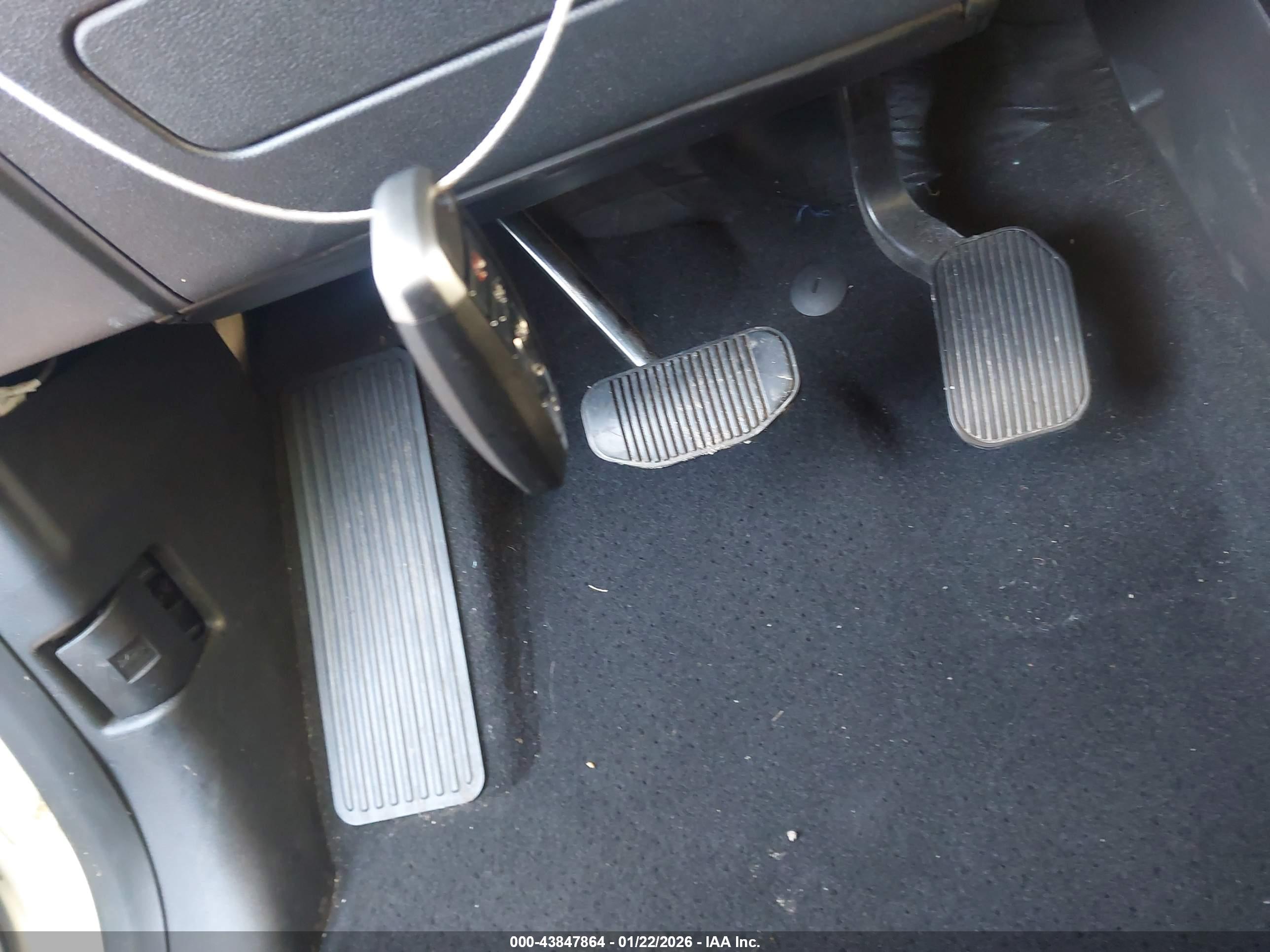 FORD EXPEDITION image 11
