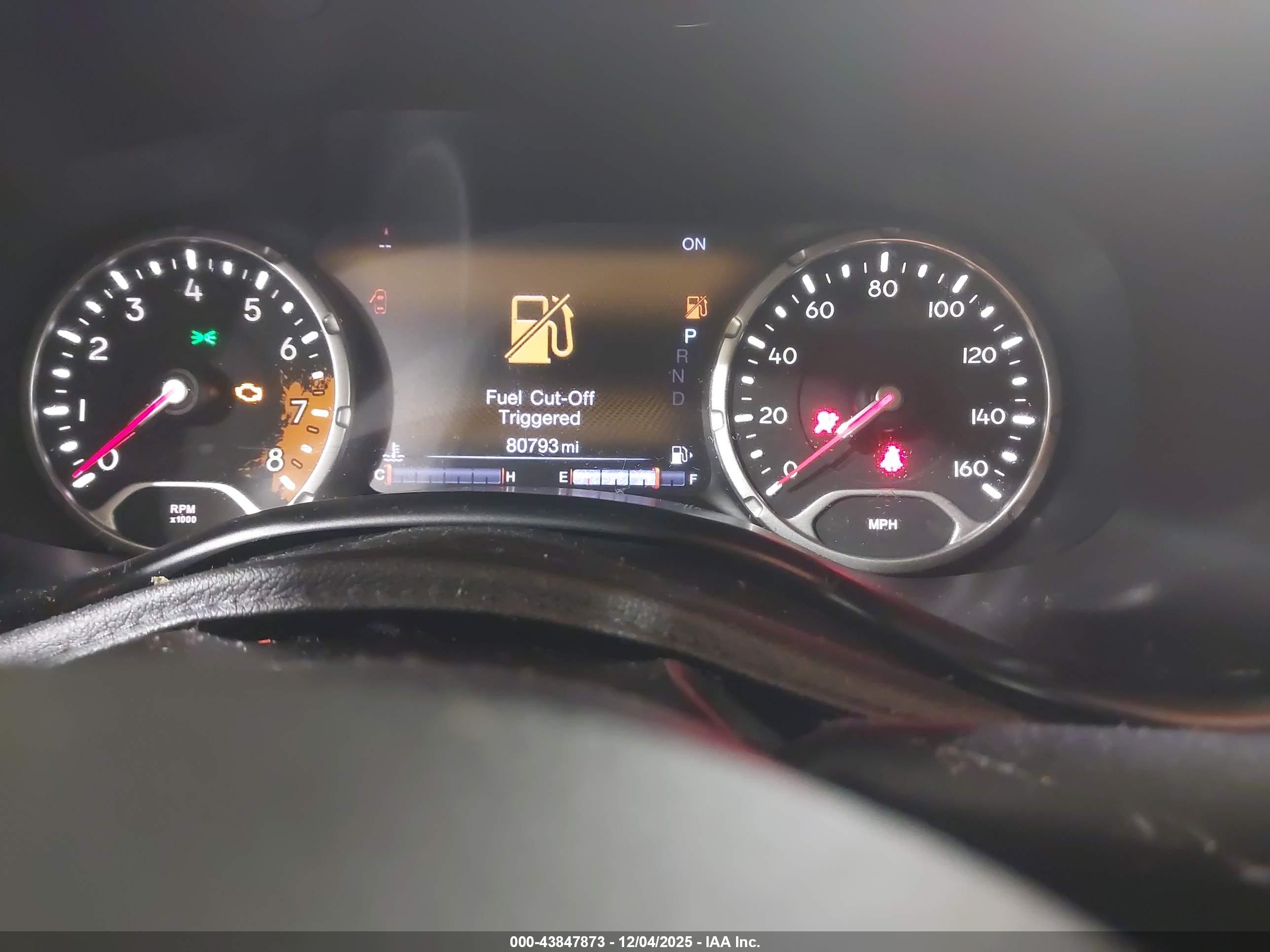JEEP RENEGADE image 7