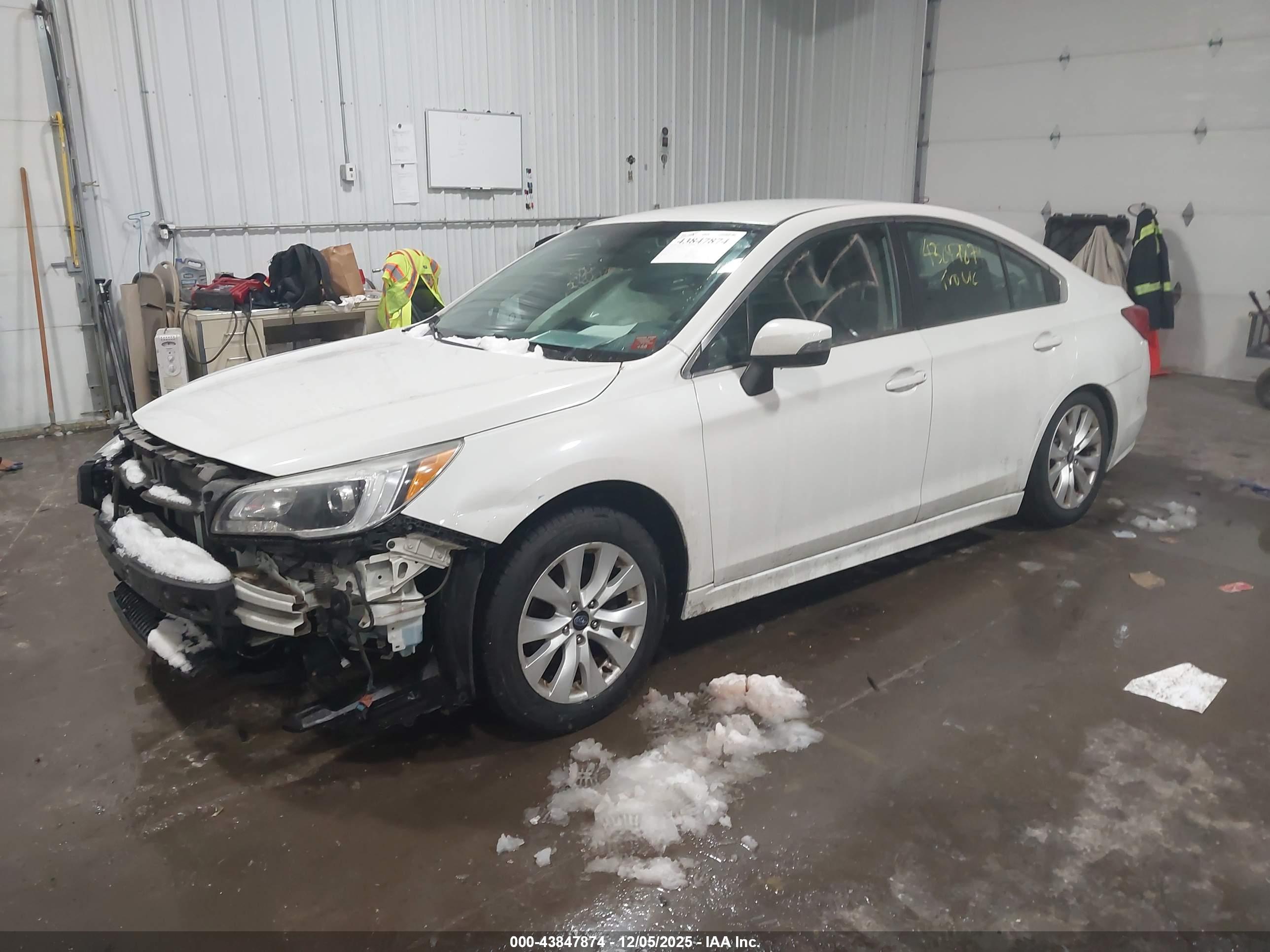 SUBARU LEGACY image 2