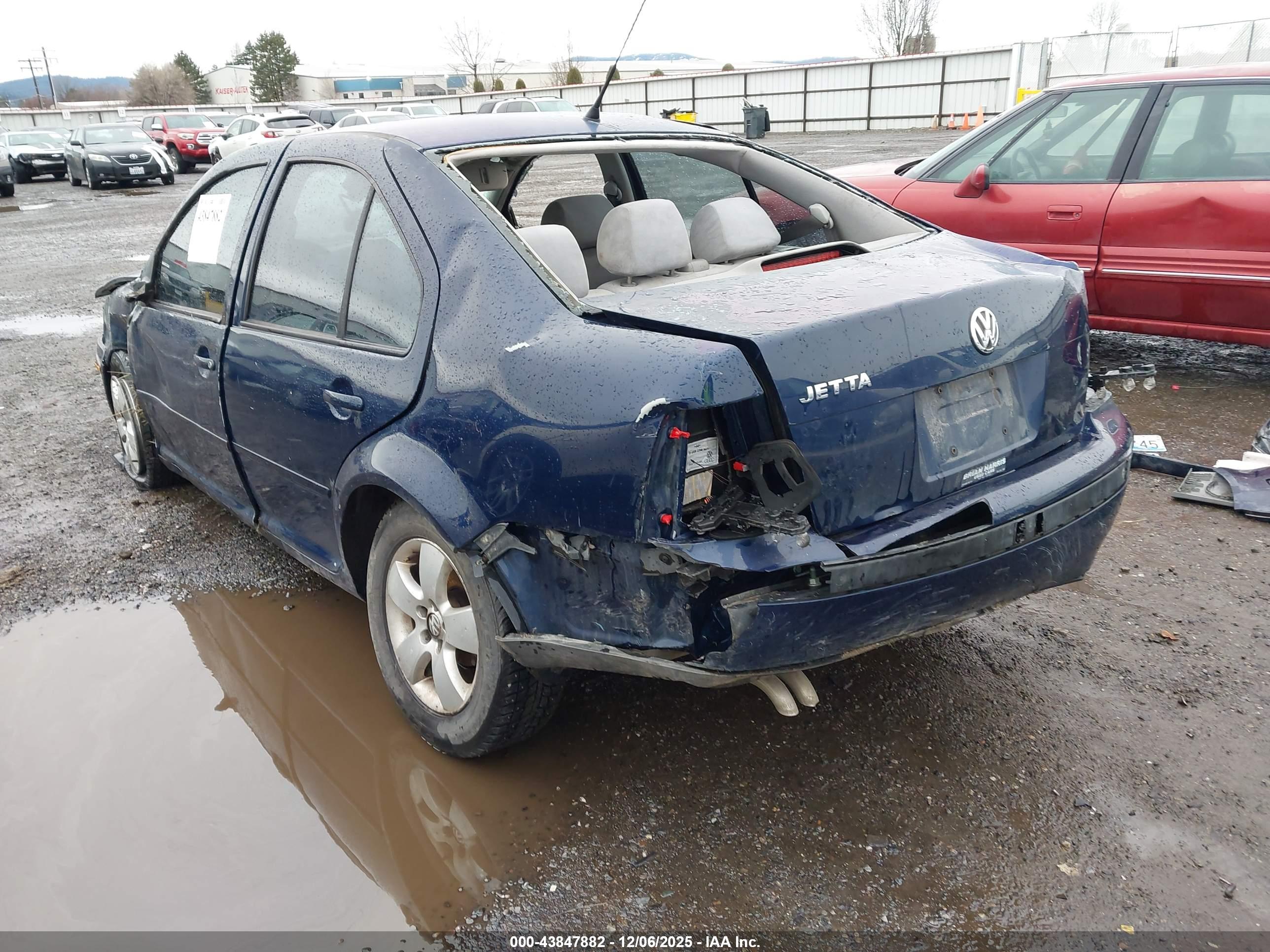 VOLKSWAGEN JETTA image 3