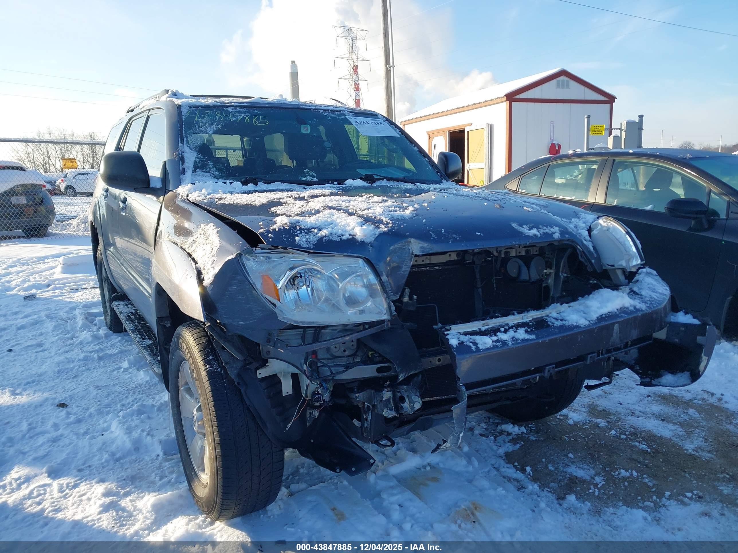 TOYOTA 4RUNNER image 6