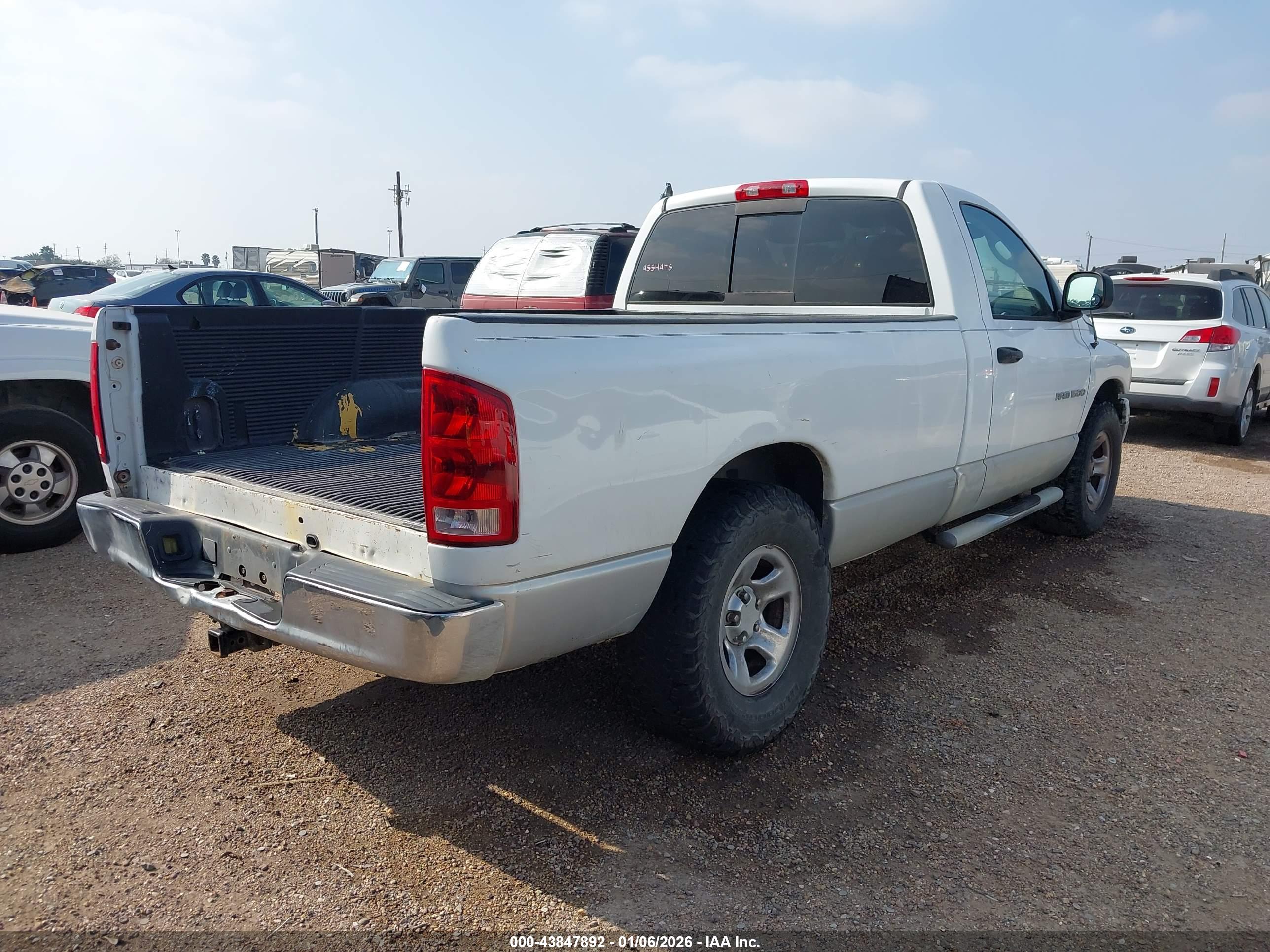 DODGE RAM image 4