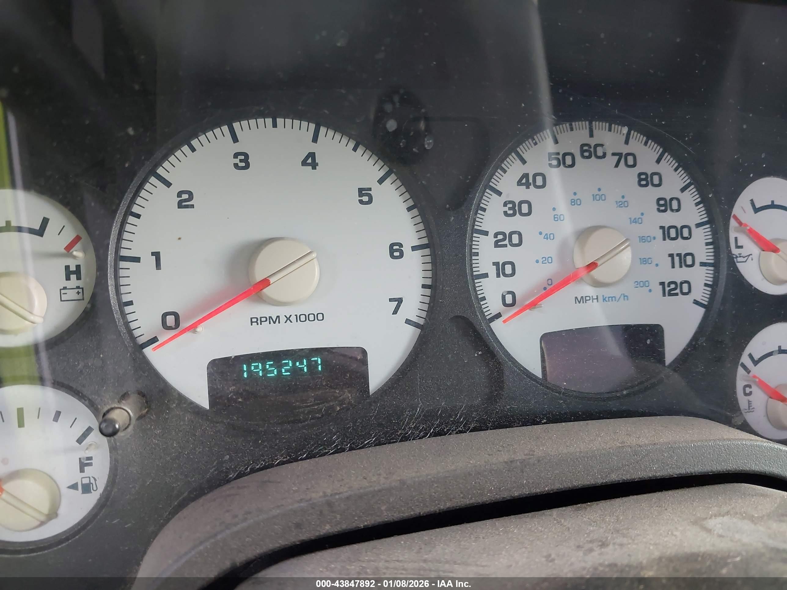 DODGE RAM image 7