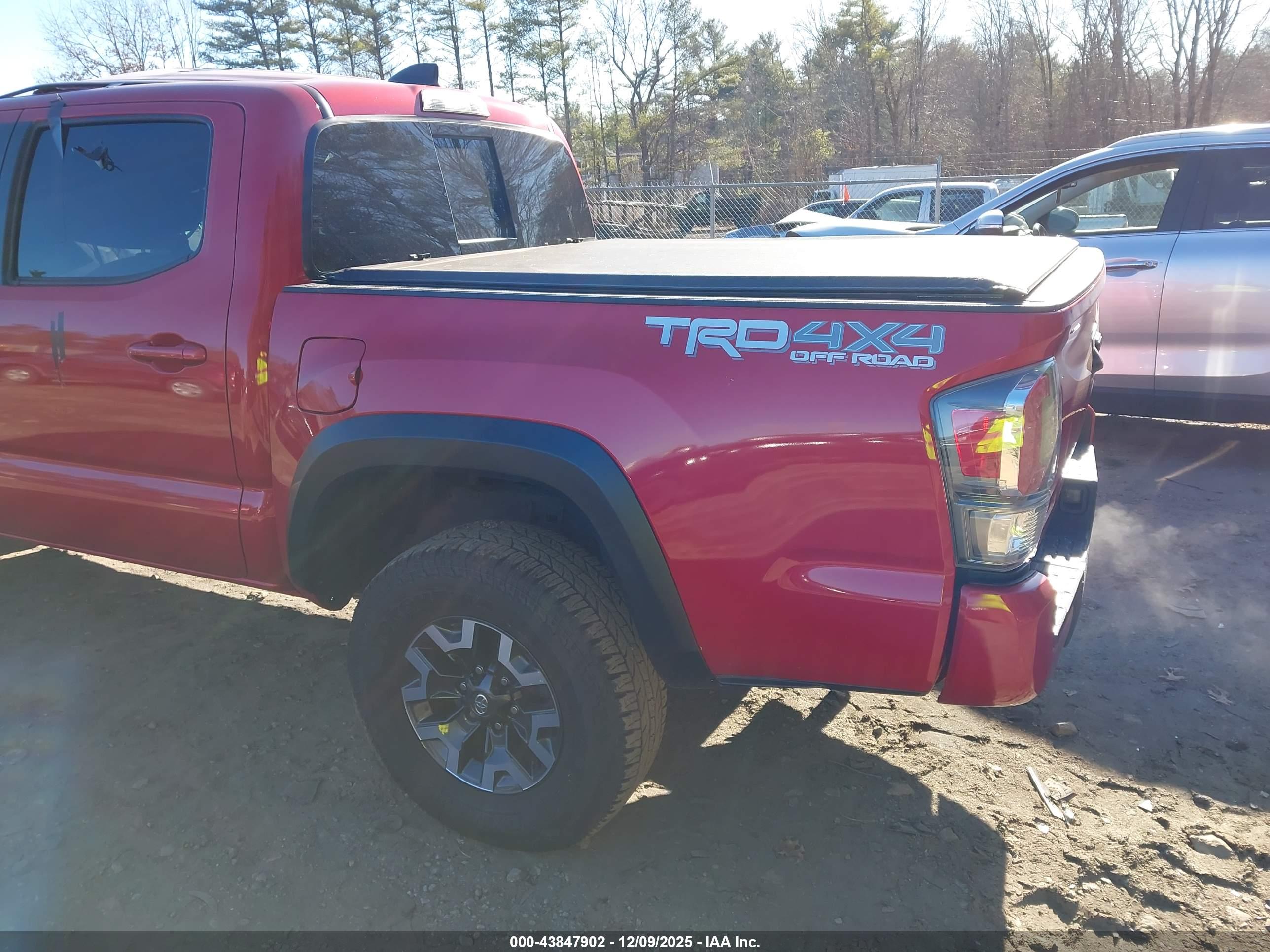 TOYOTA TACOMA image 3