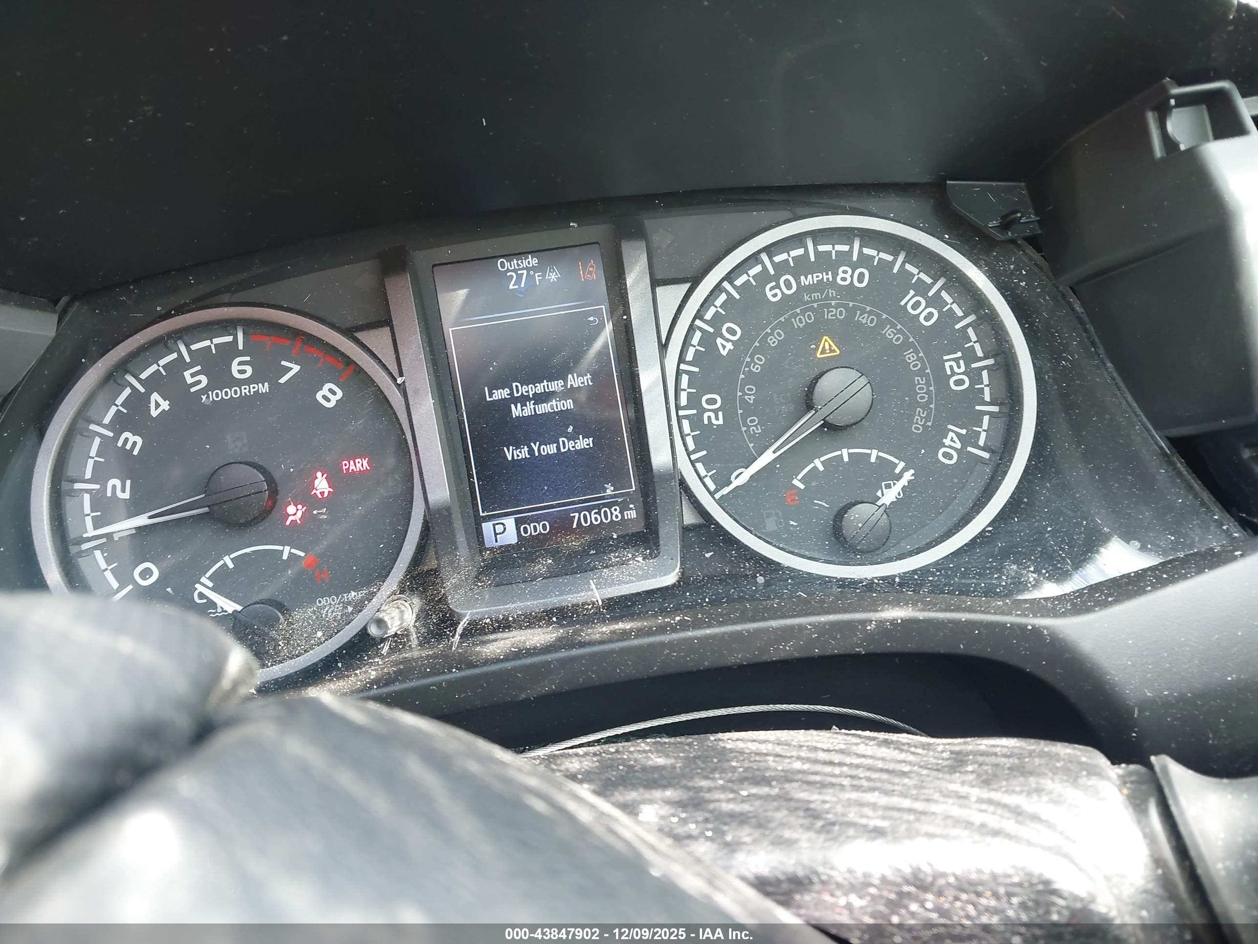 TOYOTA TACOMA image 7