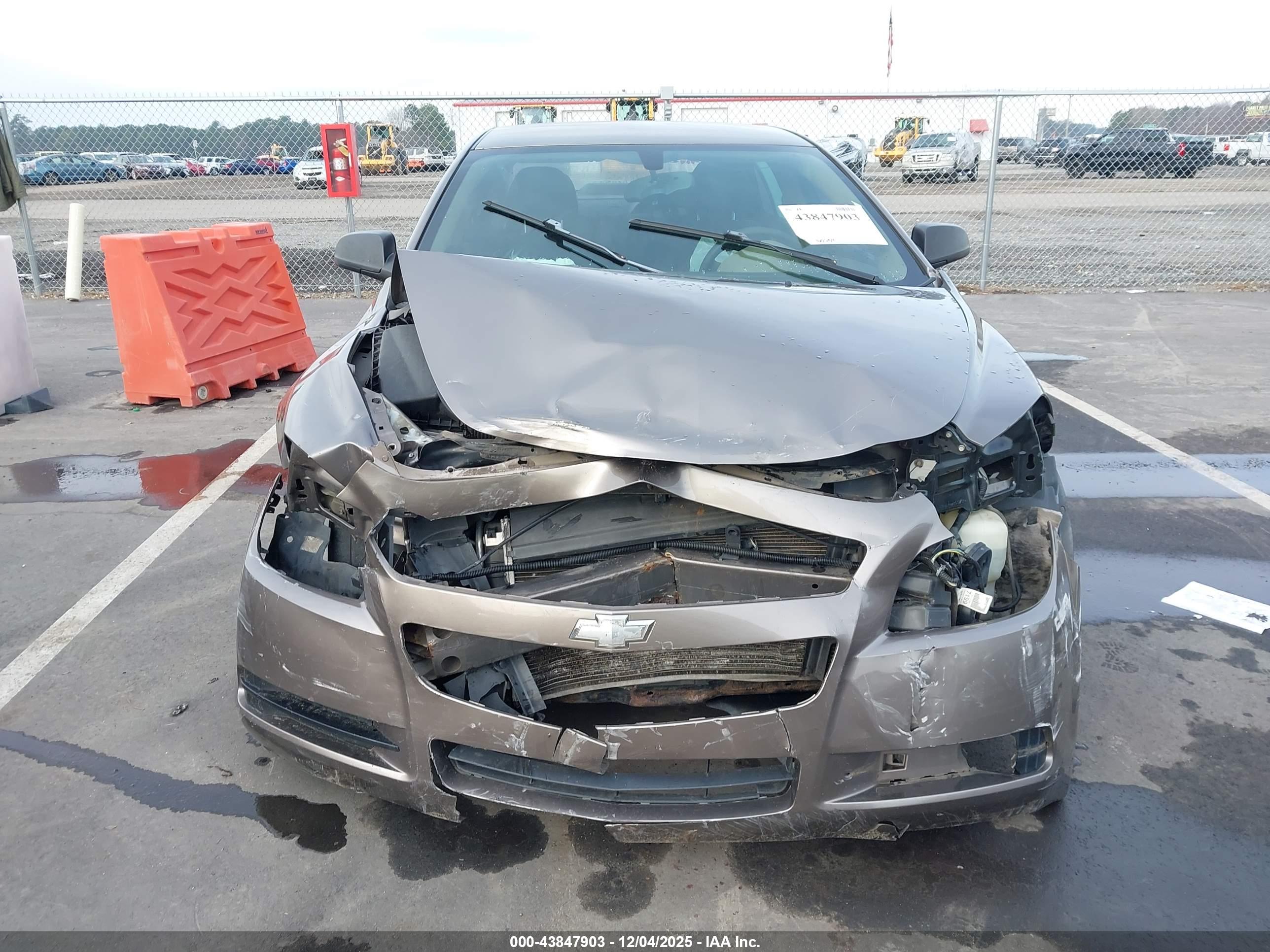 CHEVROLET MALIBU image 6