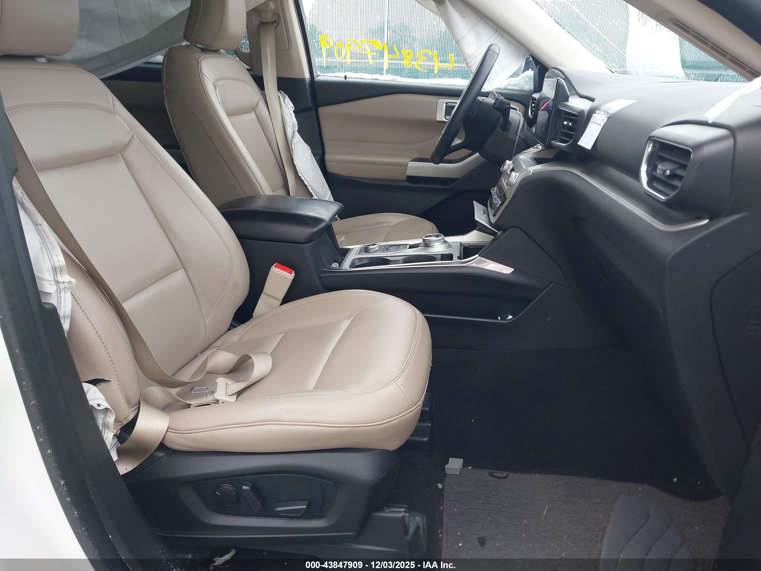 FORD EXPLORER image 5