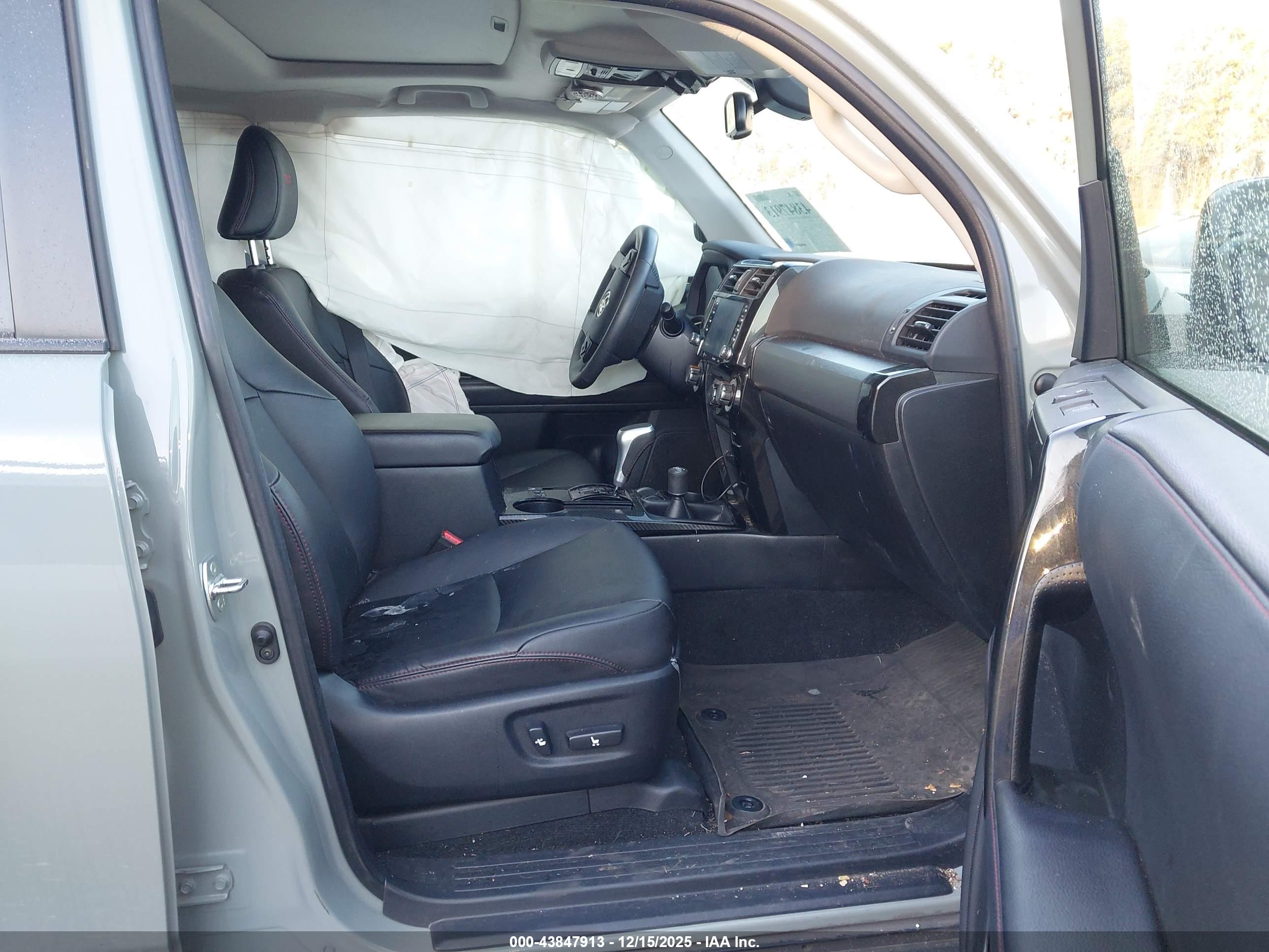 TOYOTA 4RUNNER image 5