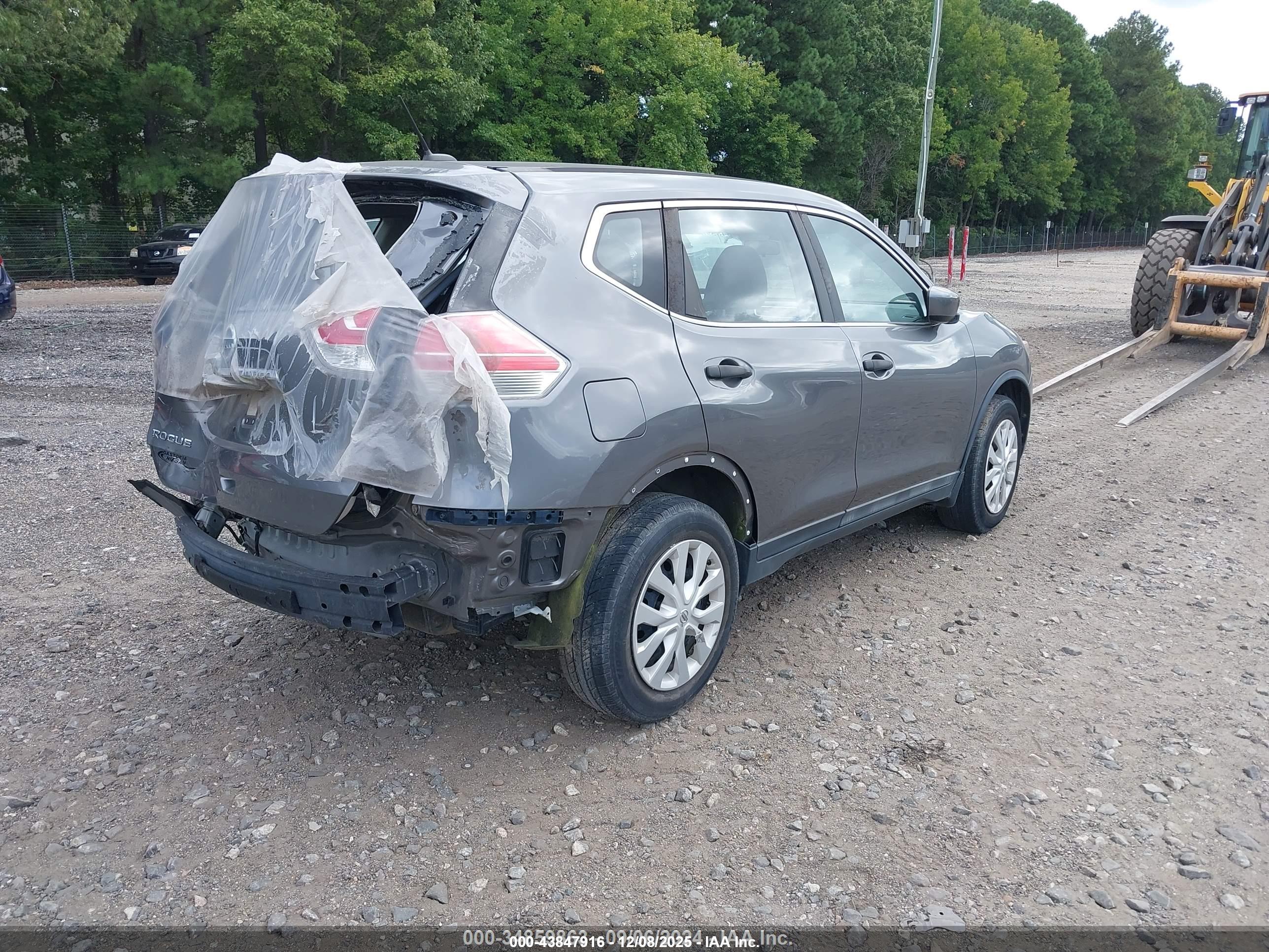 NISSAN ROGUE image 4