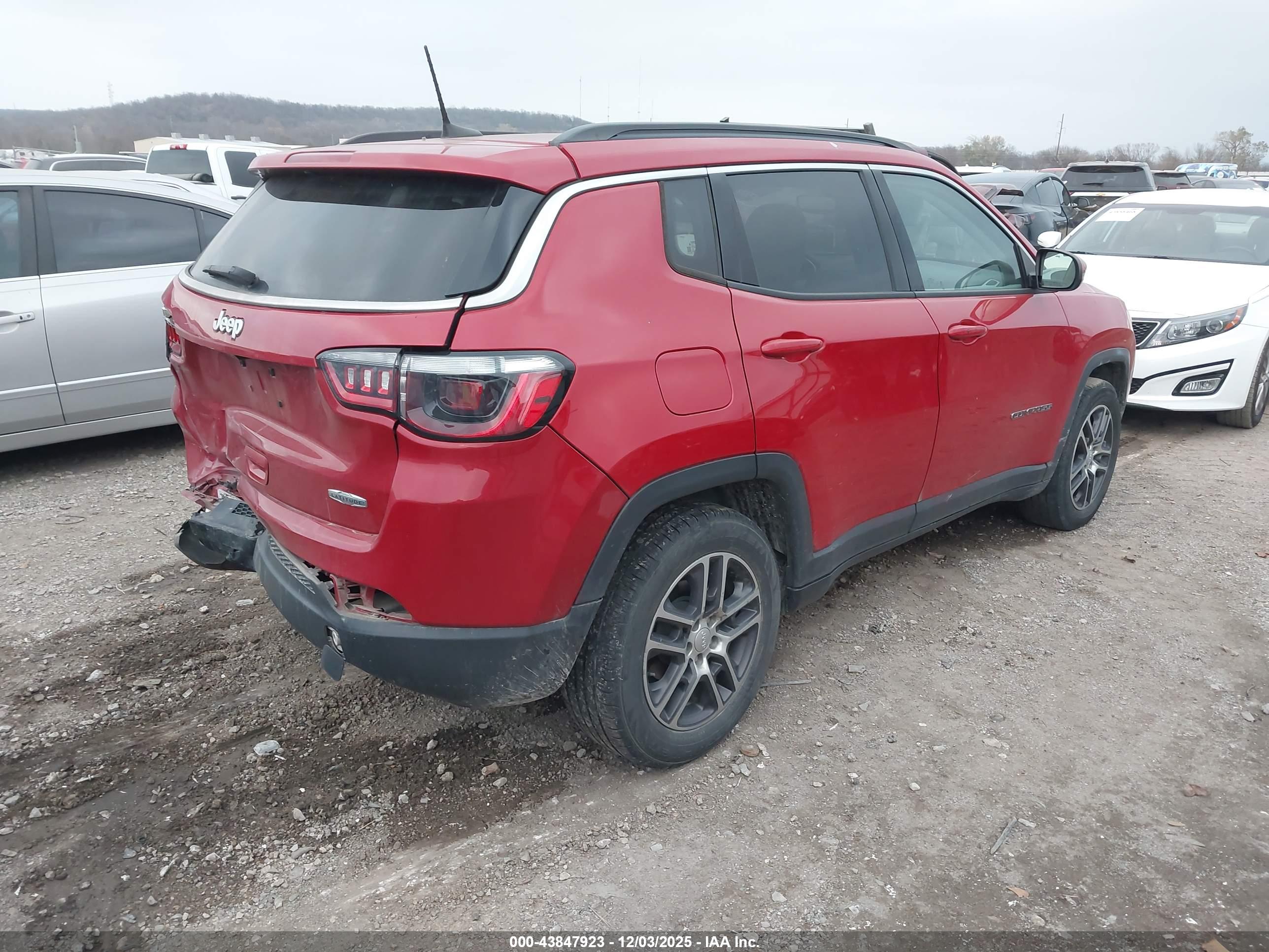 JEEP COMPASS image 4