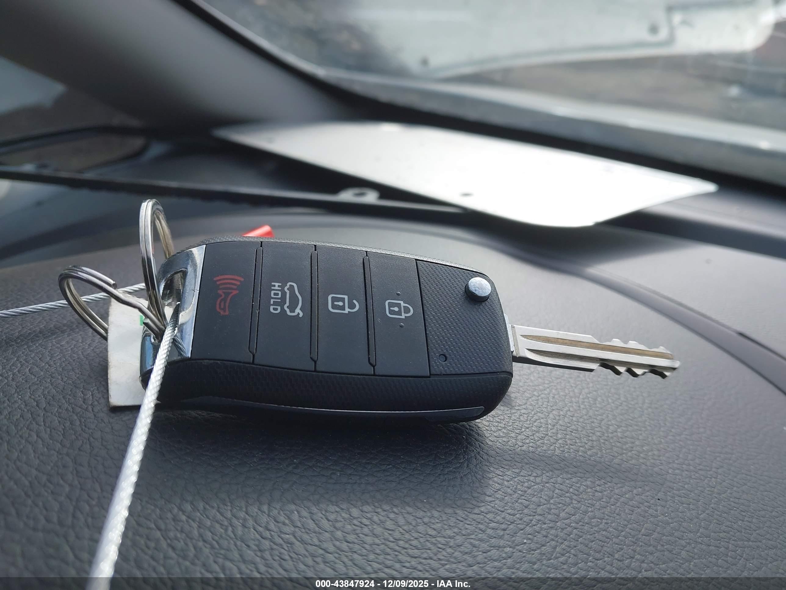 KIA FORTE image 11