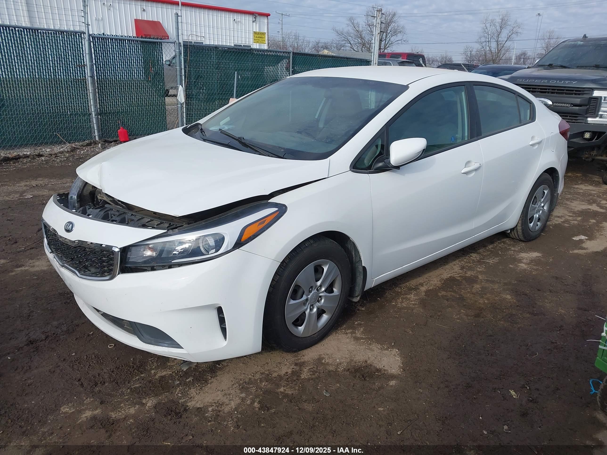 KIA FORTE image 2