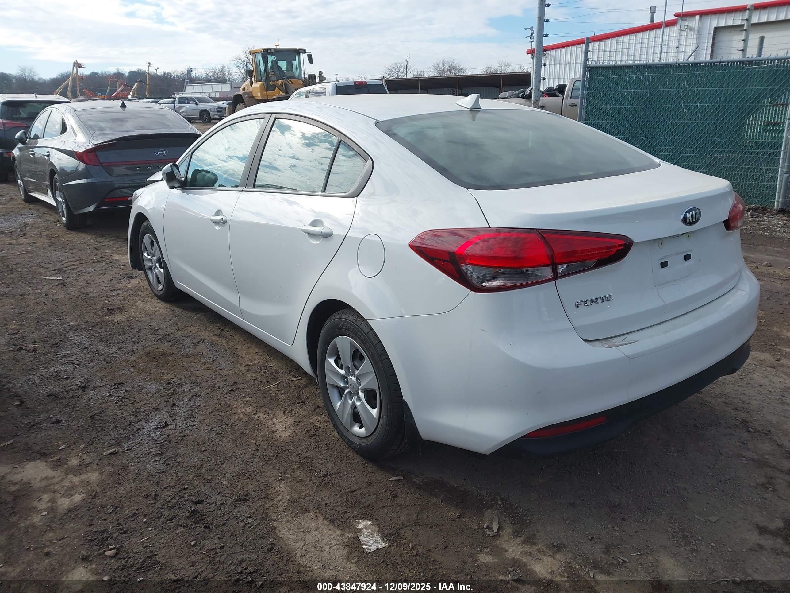 KIA FORTE image 3
