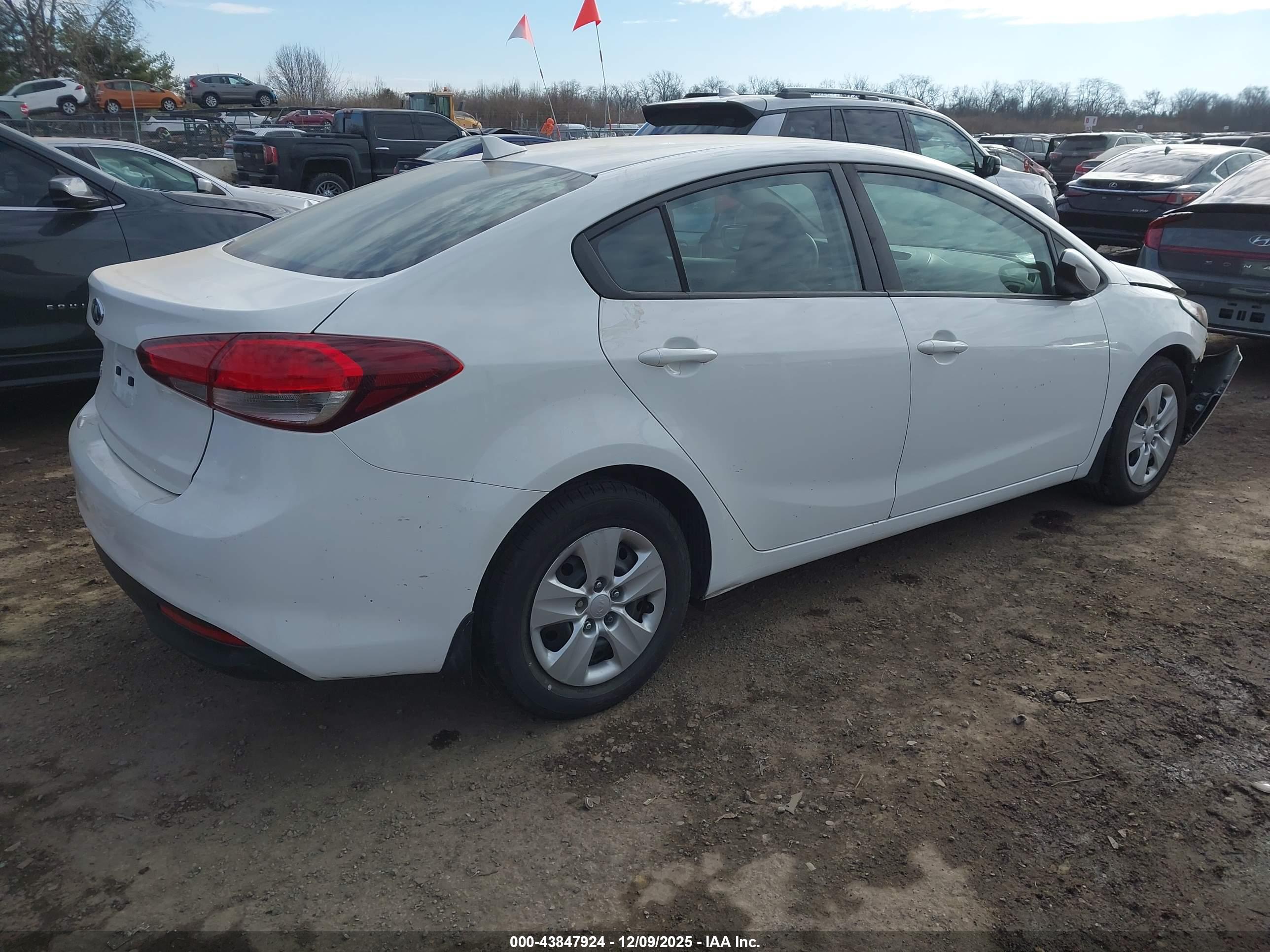 KIA FORTE image 4