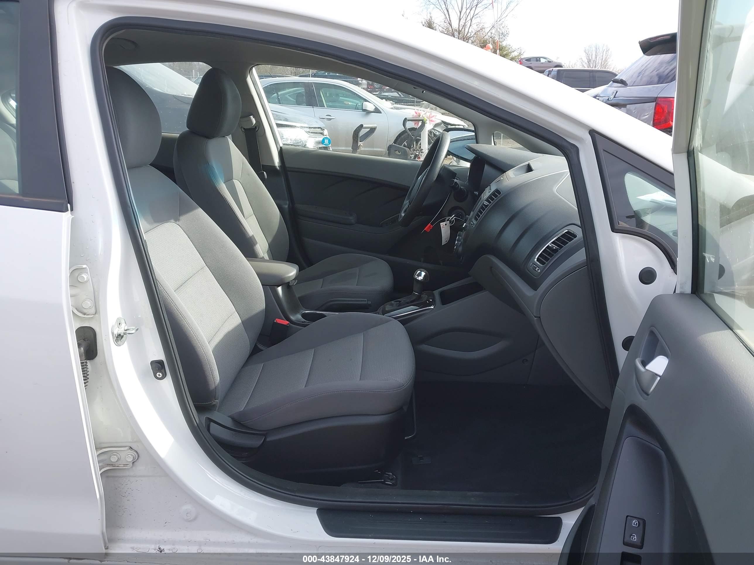 KIA FORTE image 5