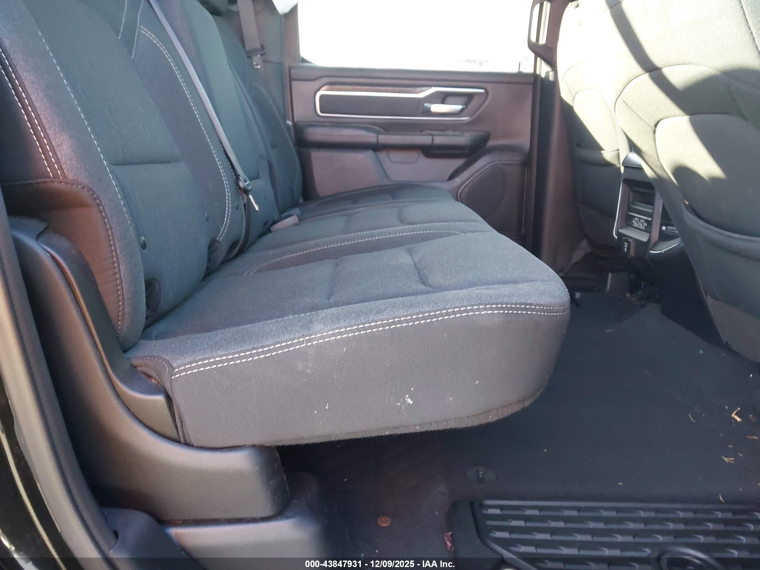 RAM 1500 image 8