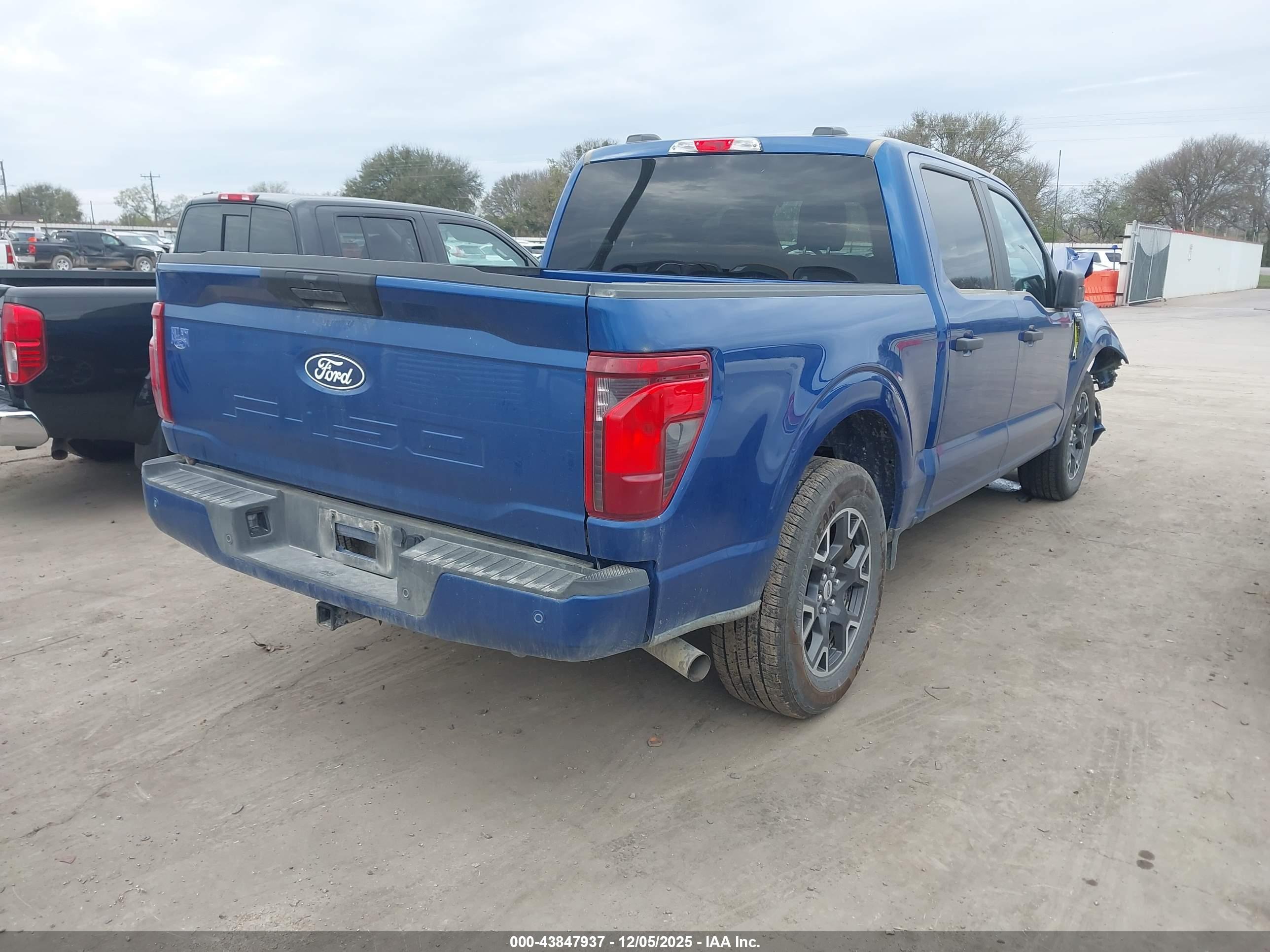 FORD F-150 image 4
