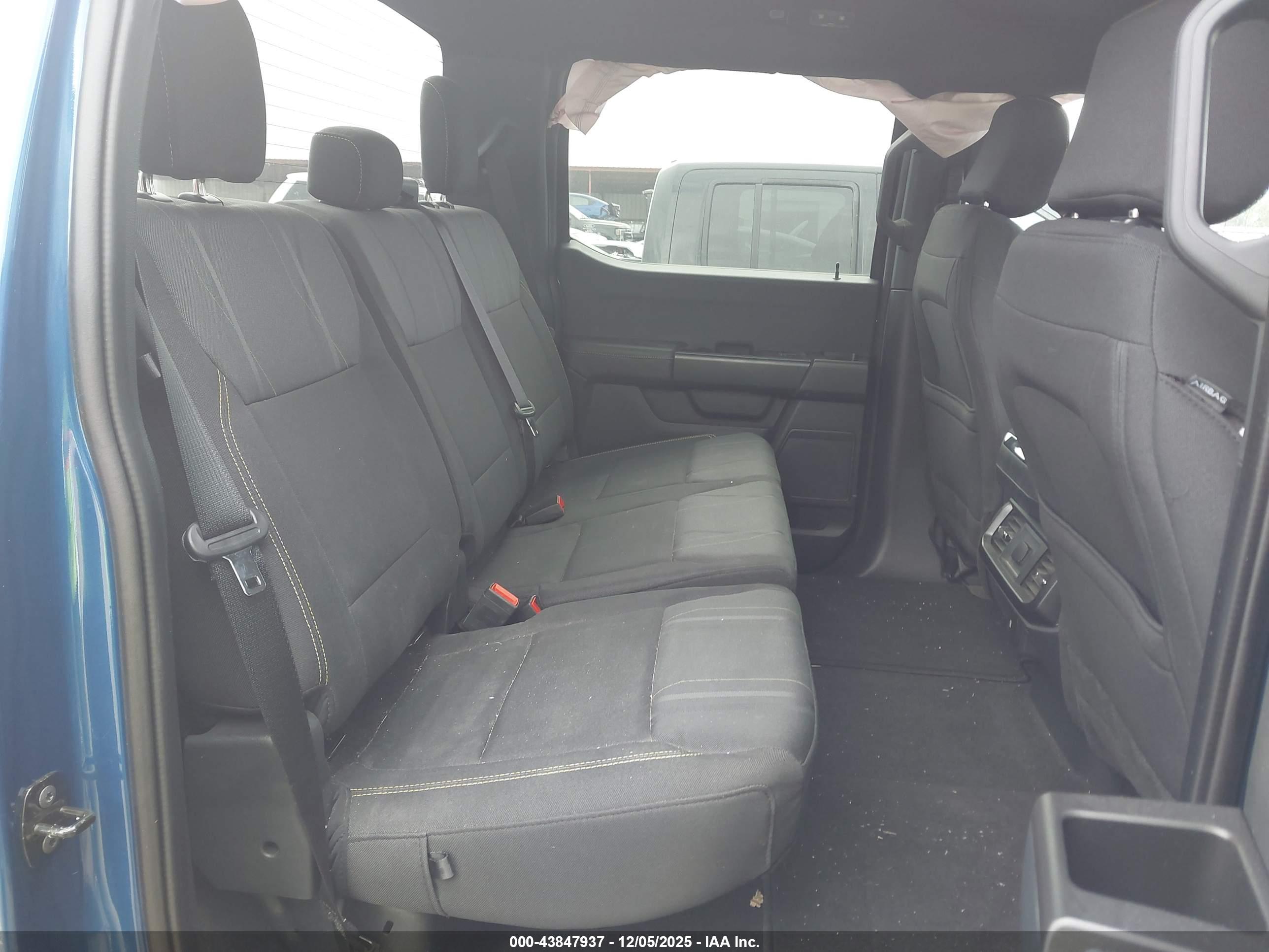 FORD F-150 image 8