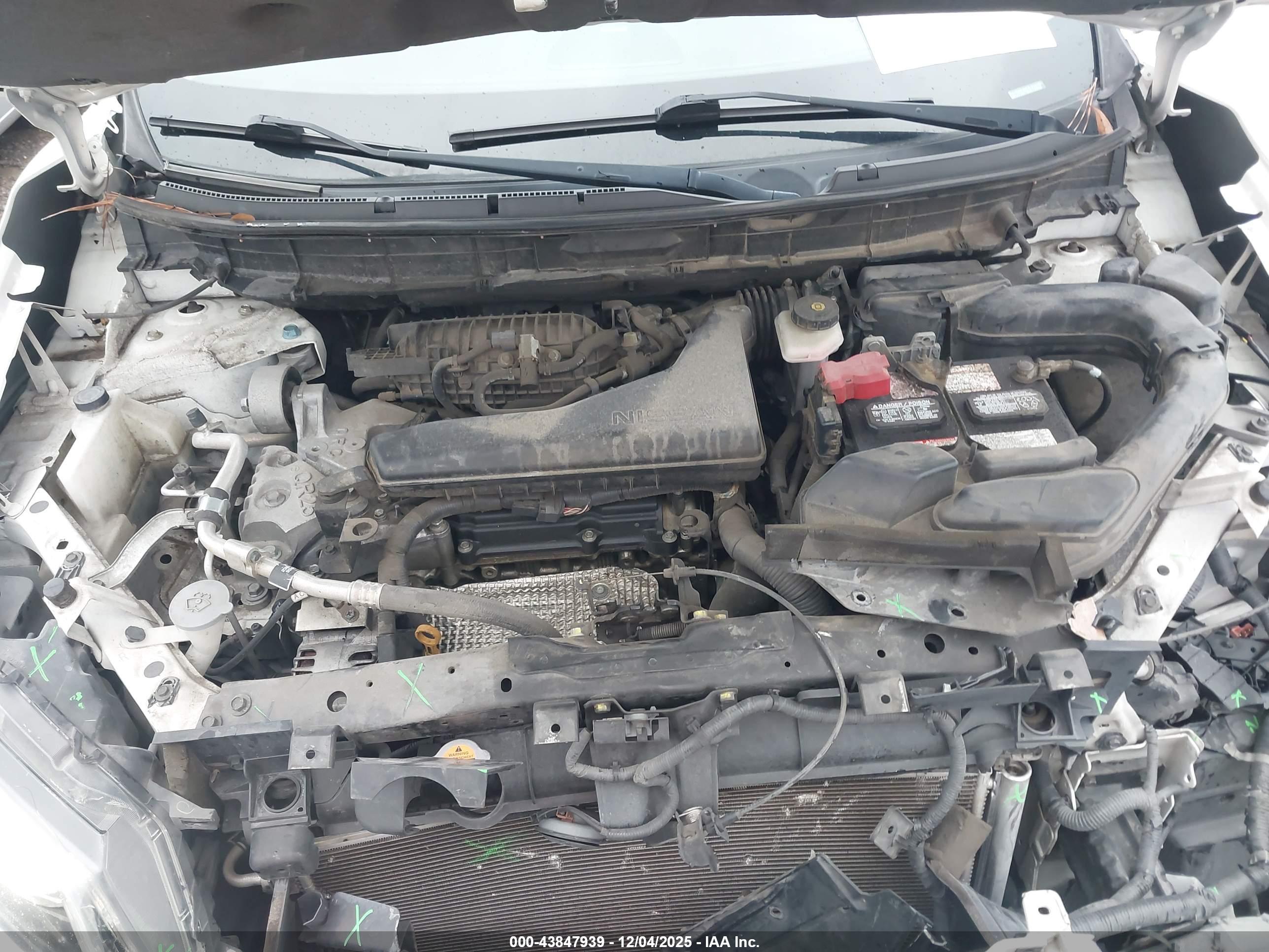 NISSAN ROGUE image 10